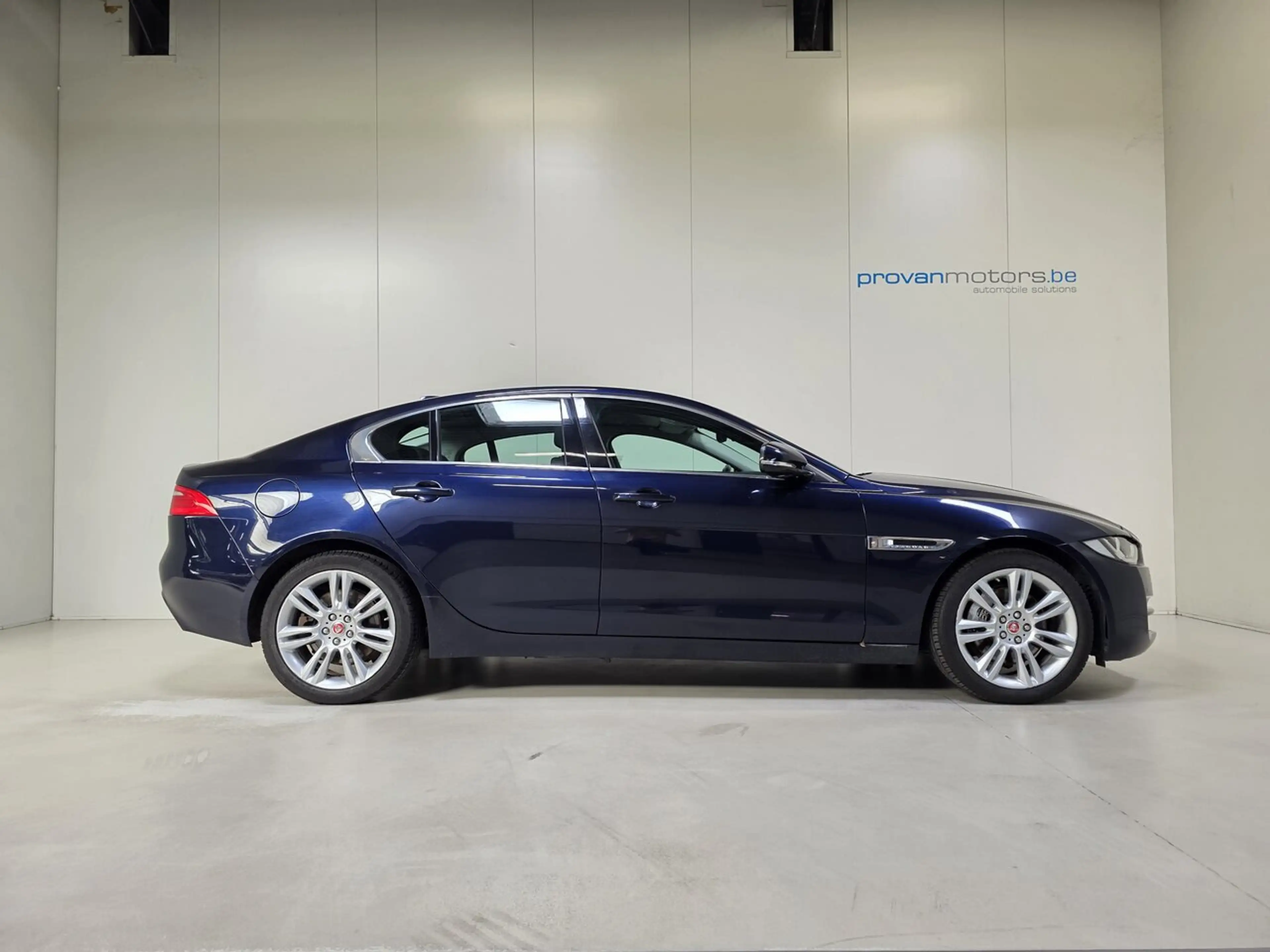 Jaguar XE 2.0t Benzine Autom. - GPS - Topstaat! — photo 28