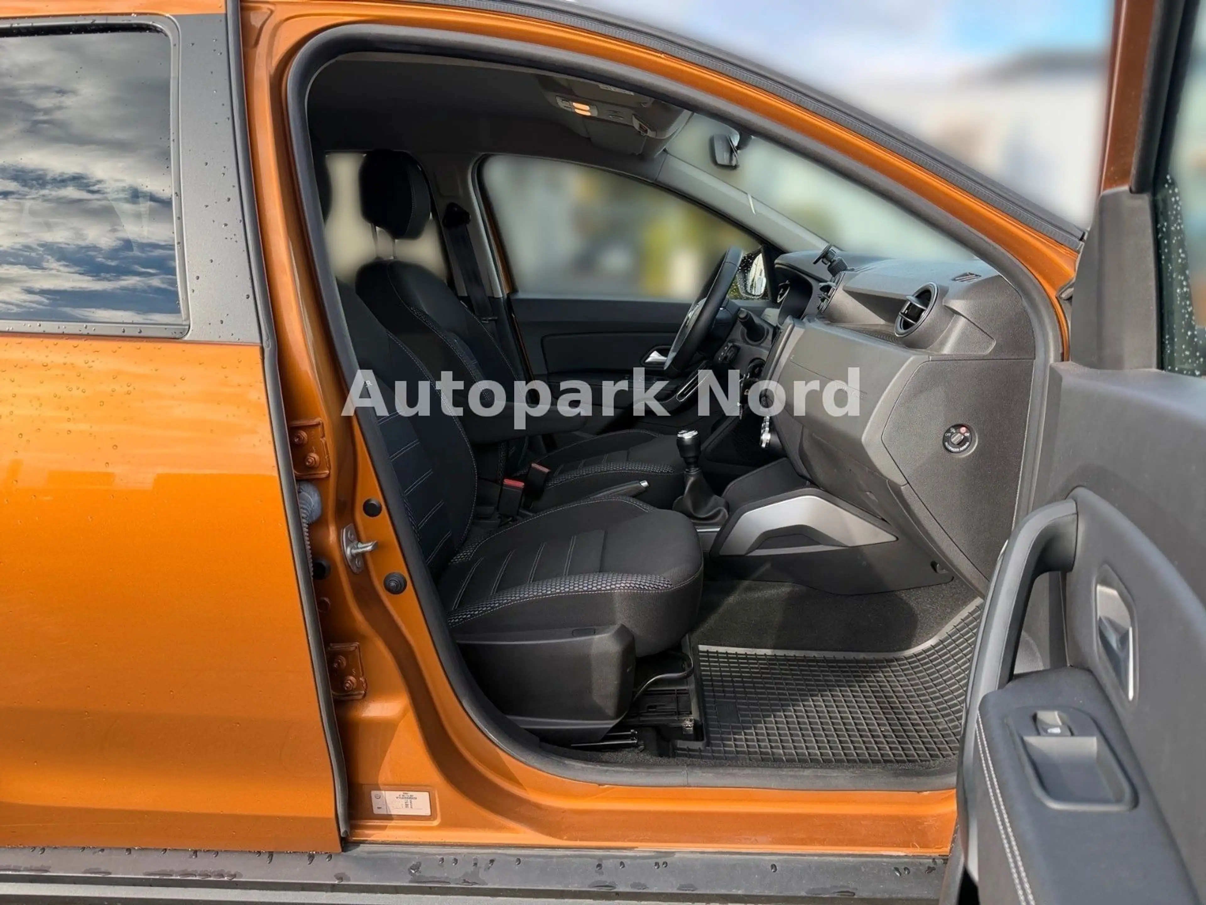 Dacia Duster II 1.6 Prestige/1.HAND/AHK/KAMERA/NAVI — photo 12