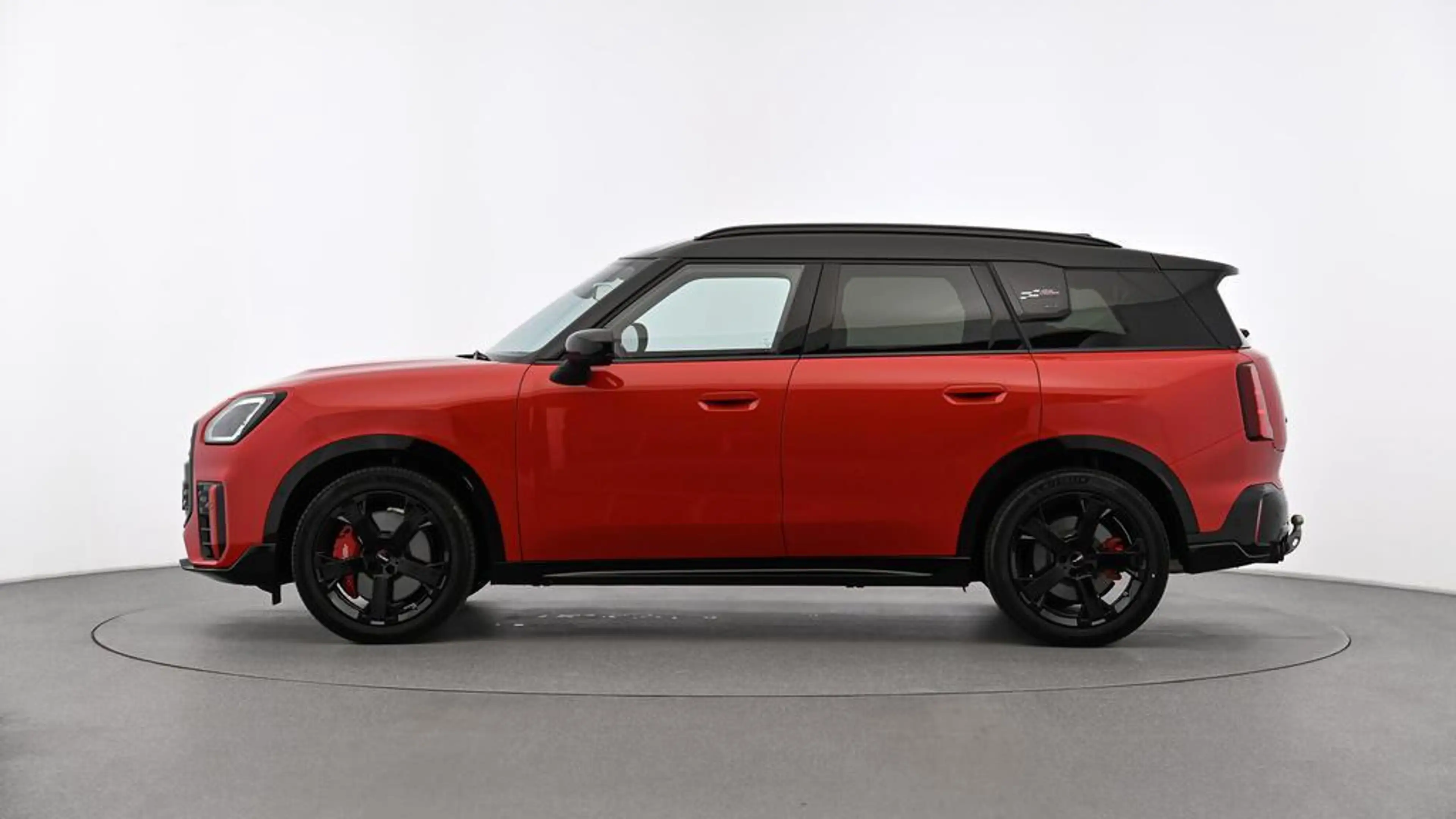 MINI JCW Countryman All4 John Cooper Works Trim — photo 3