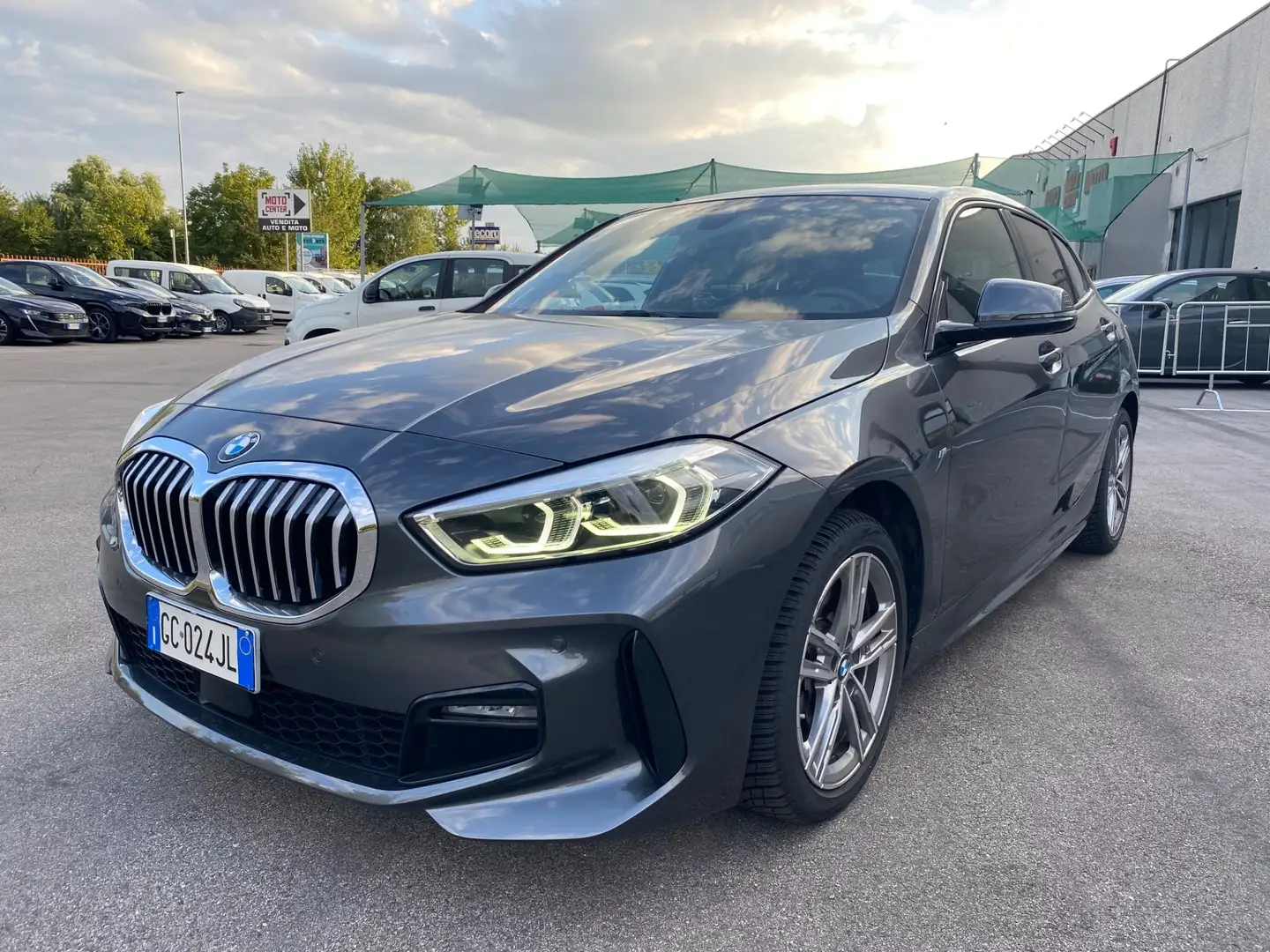 BMW 118 118d 5p. Msport Grigio - 1