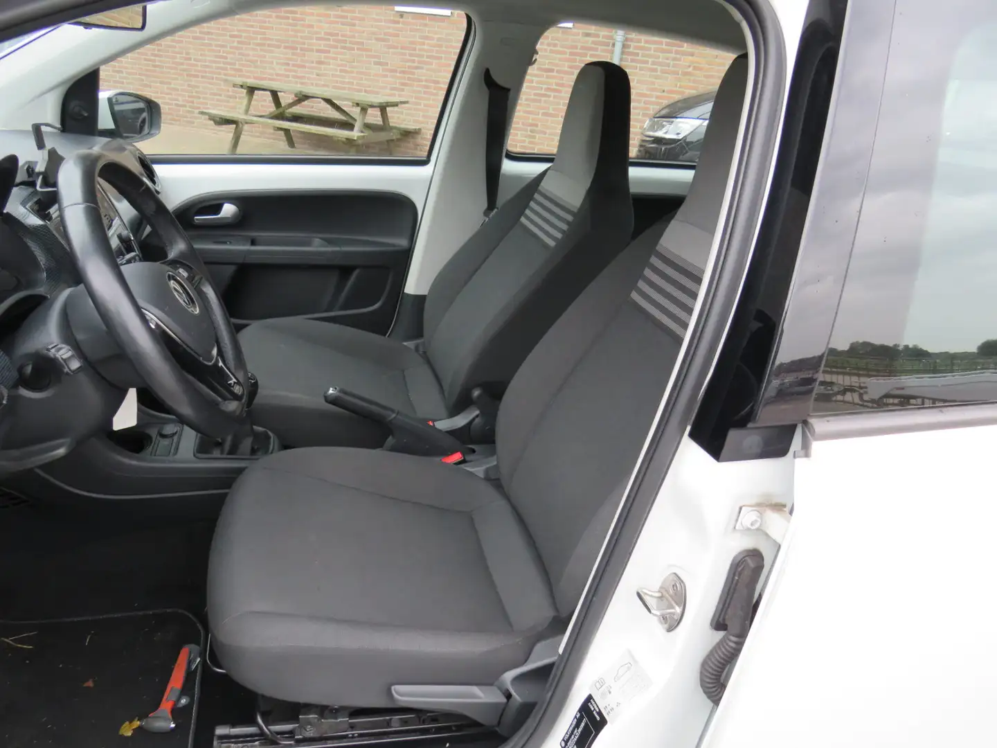 Volkswagen up! 1.0 BMT Move Up! Executive * Rijklaarprijs incl. g Wit - 2