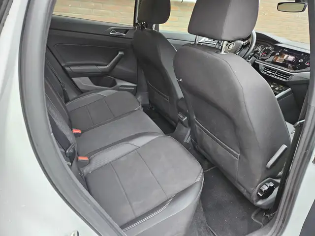 Volkswagen Polo view 28