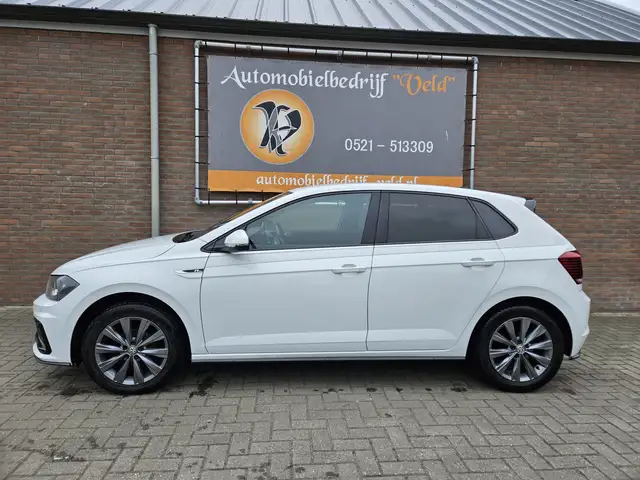 Volkswagen Polo view 3