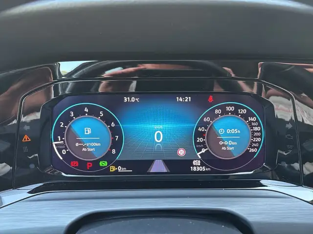 Volkswagen Golf view 10