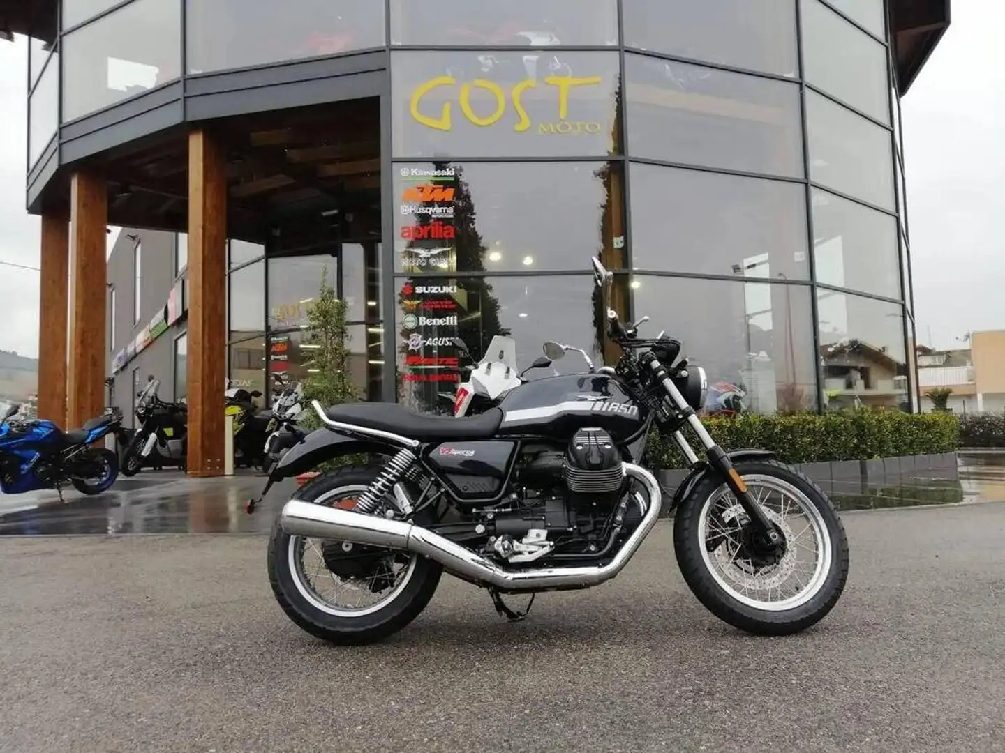 Moto Guzzi V 7 Special - 1