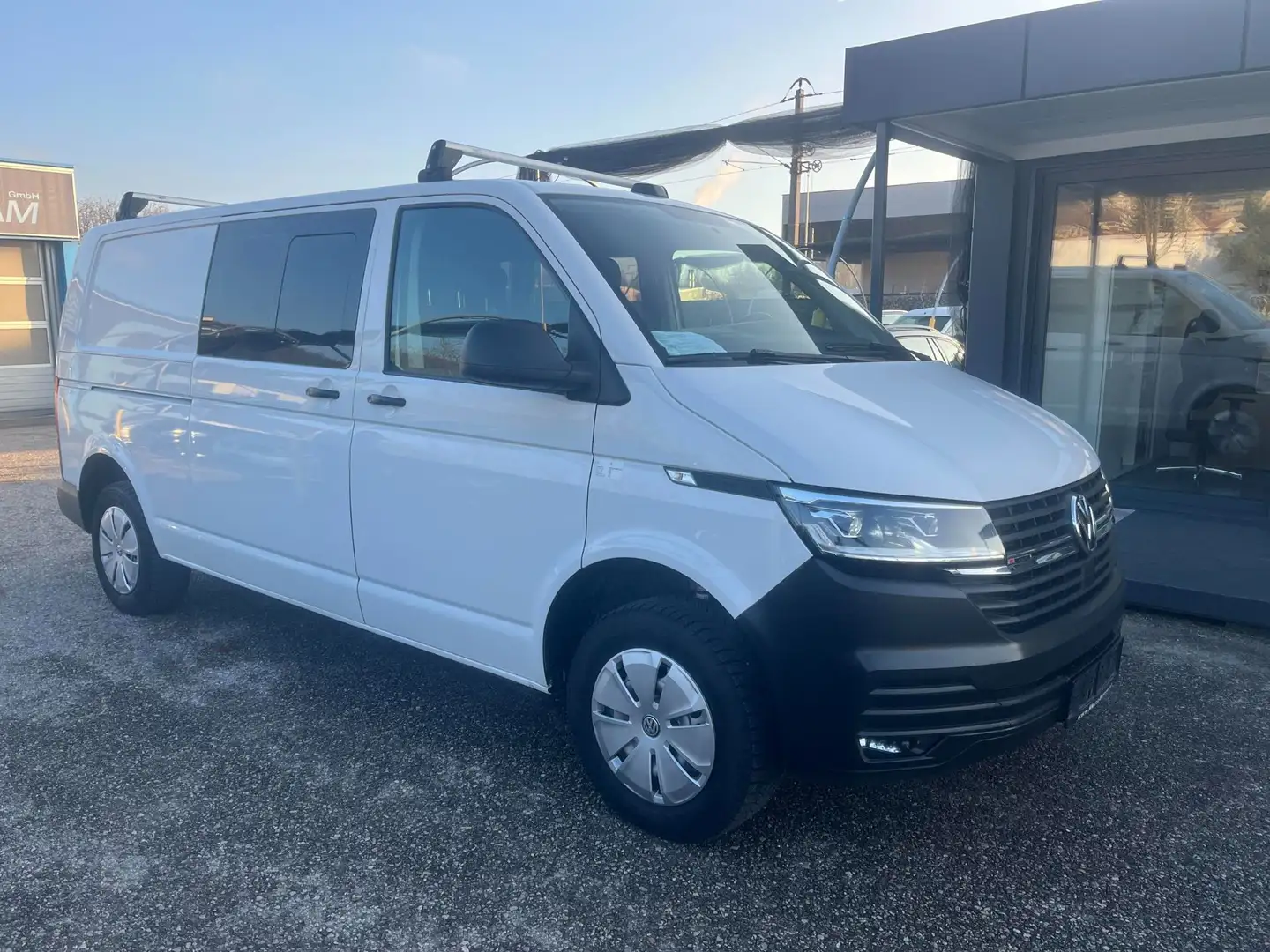 Volkswagen T6 Kombi T6.1 LR 2,0 TDI 4Motion LED-ACC Netto: 19658.- Weiß - 1
