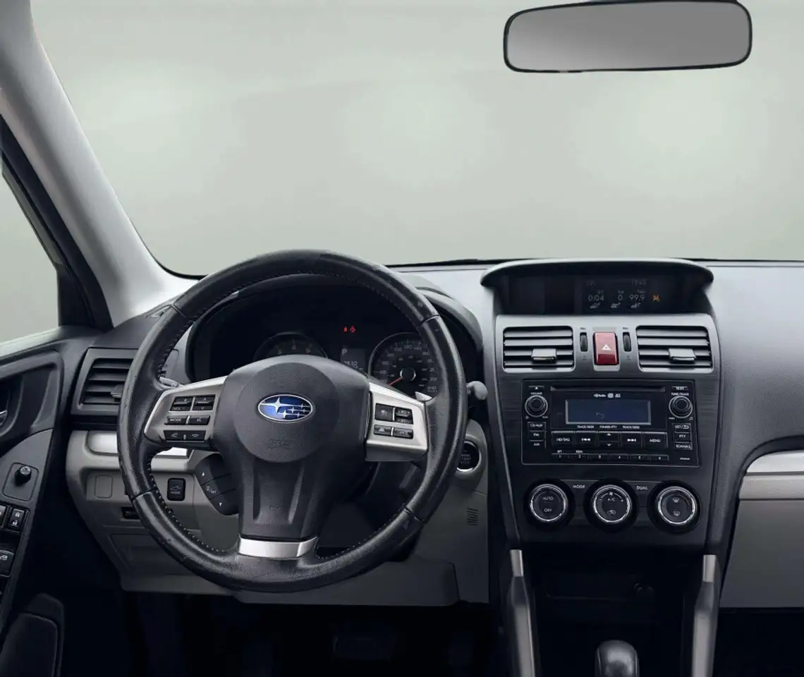 Subaru Forester снимка Subaru Forester