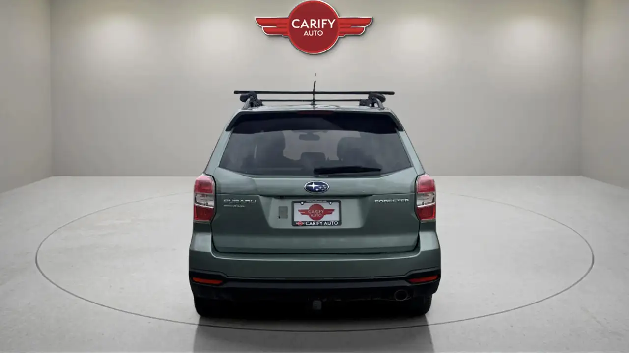 Subaru Forester снимка Subaru Forester