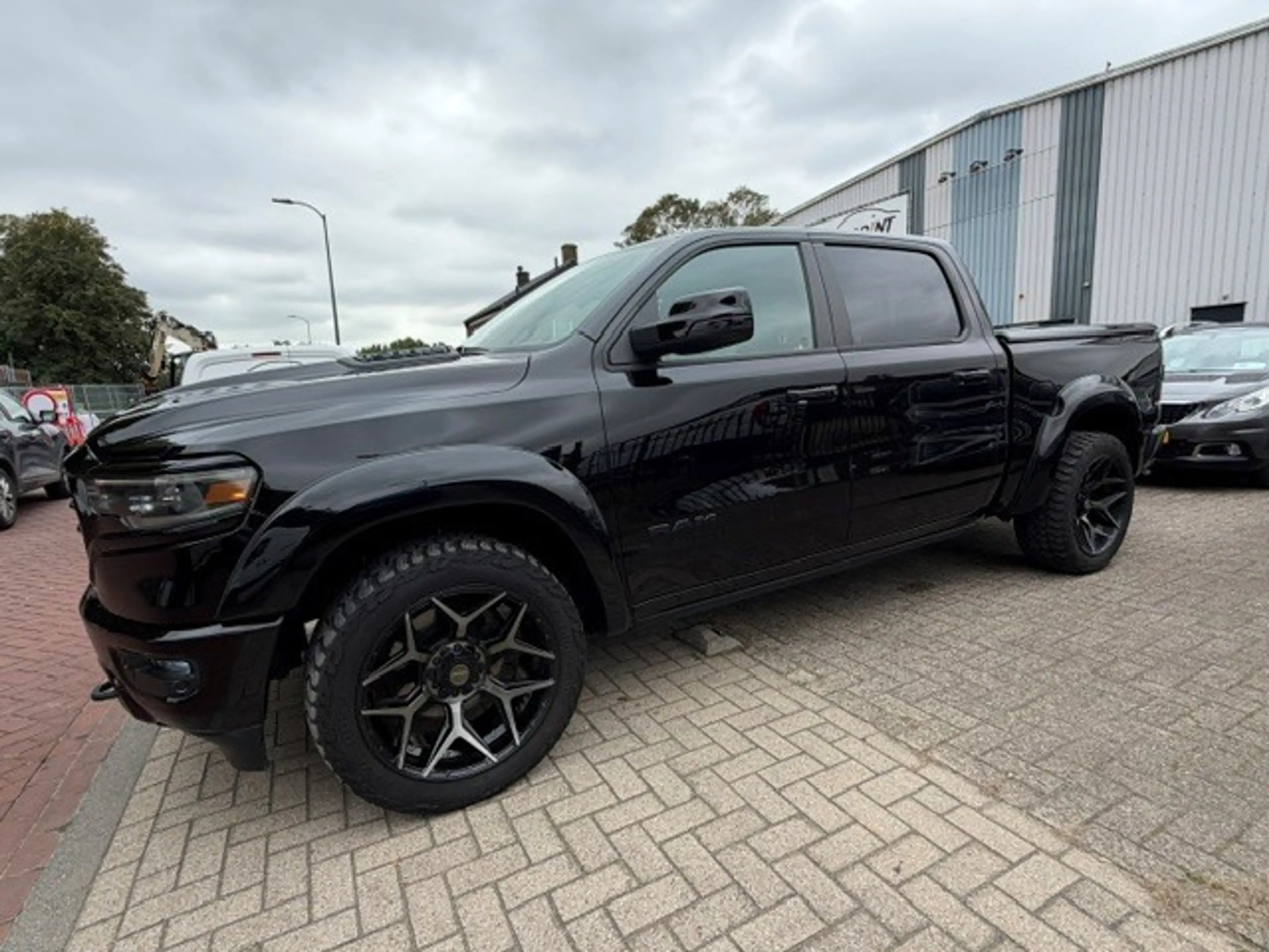 Dodge RAM 1500 5.7 V8 4x4 Crew Cab Limited RAMVOL!! — photo 7