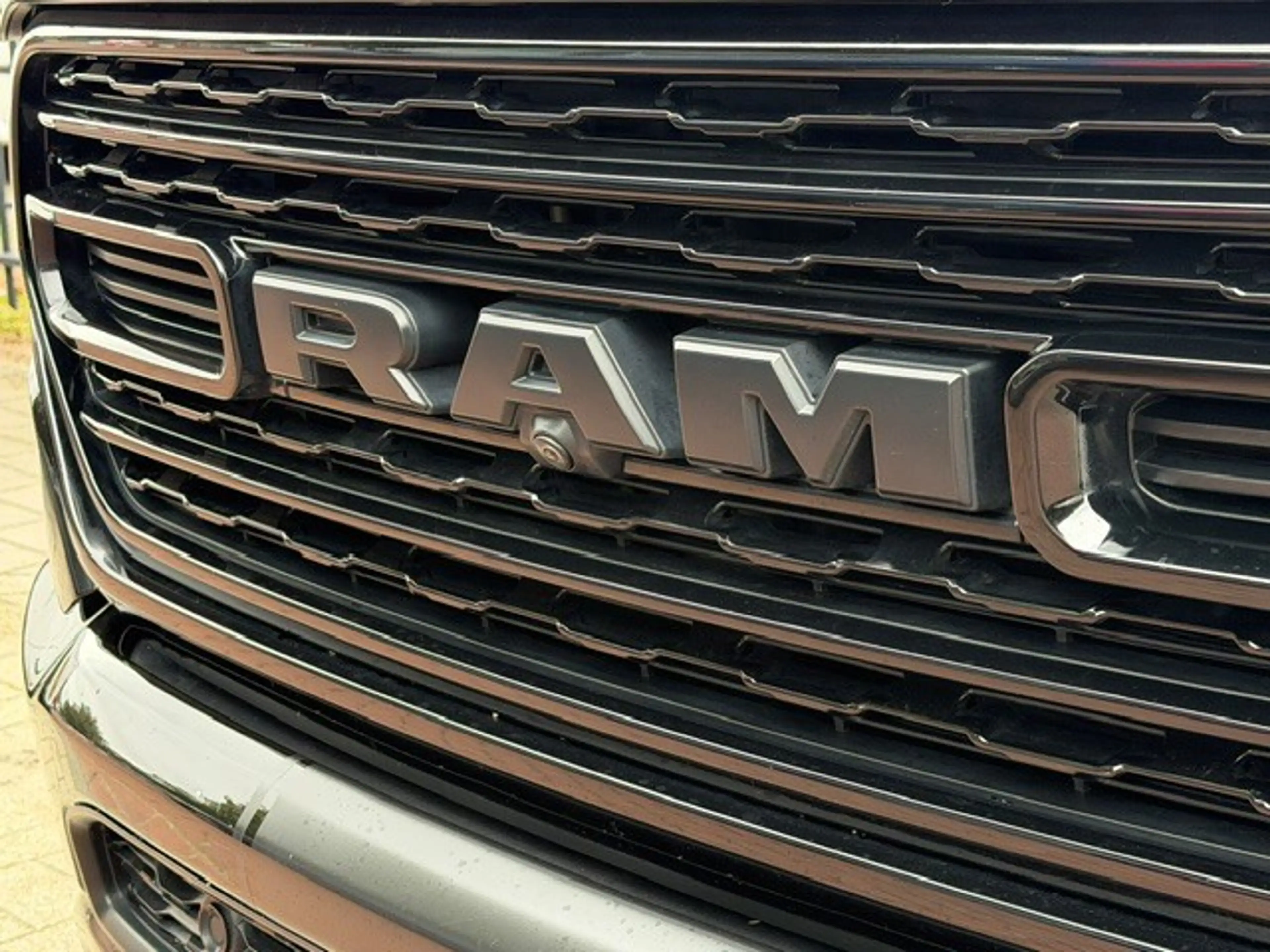 Dodge RAM 1500 5.7 V8 4x4 Crew Cab Limited RAMVOL!! — photo 5