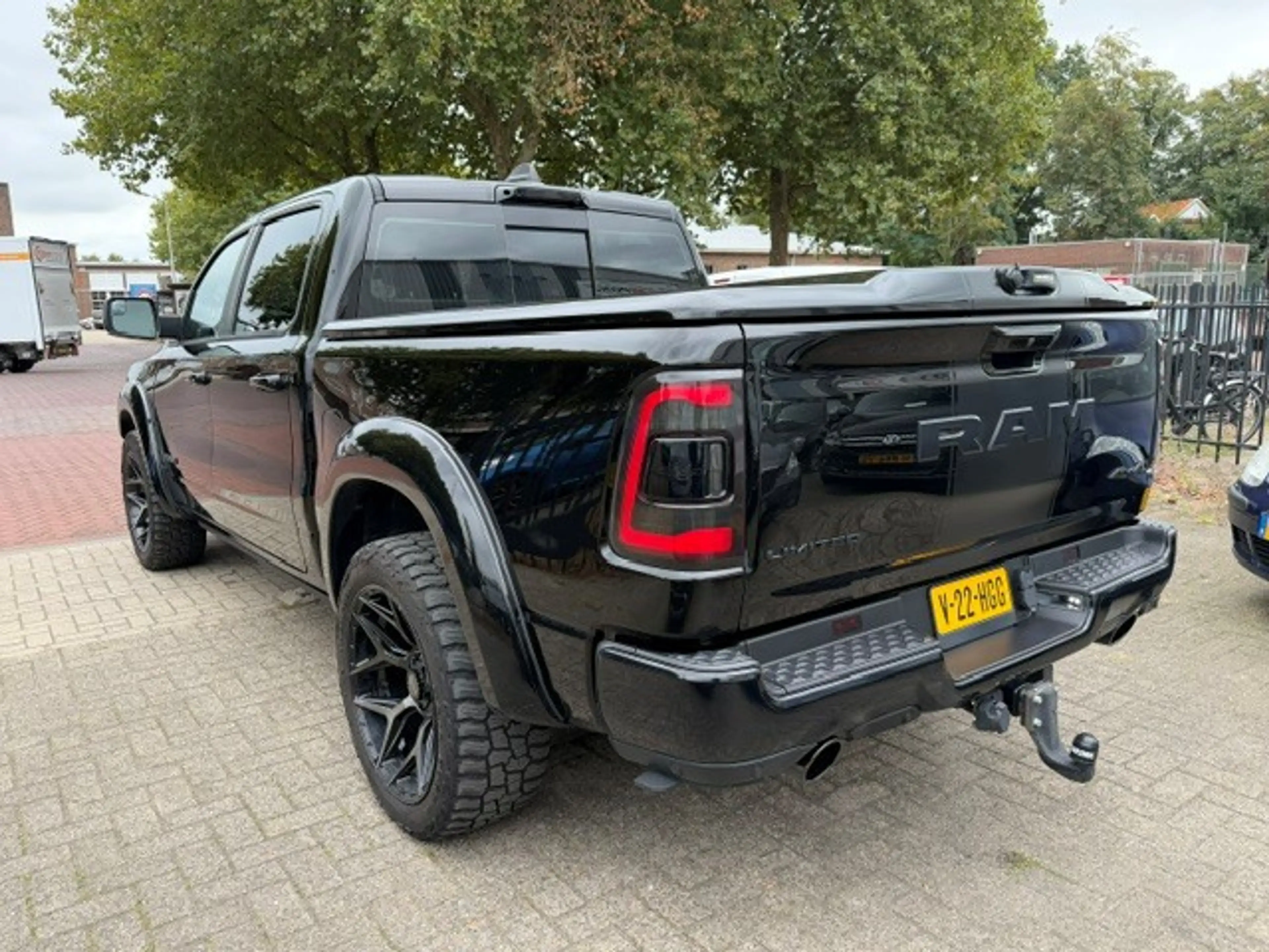 Dodge RAM 1500 5.7 V8 4x4 Crew Cab Limited RAMVOL!! — photo 9