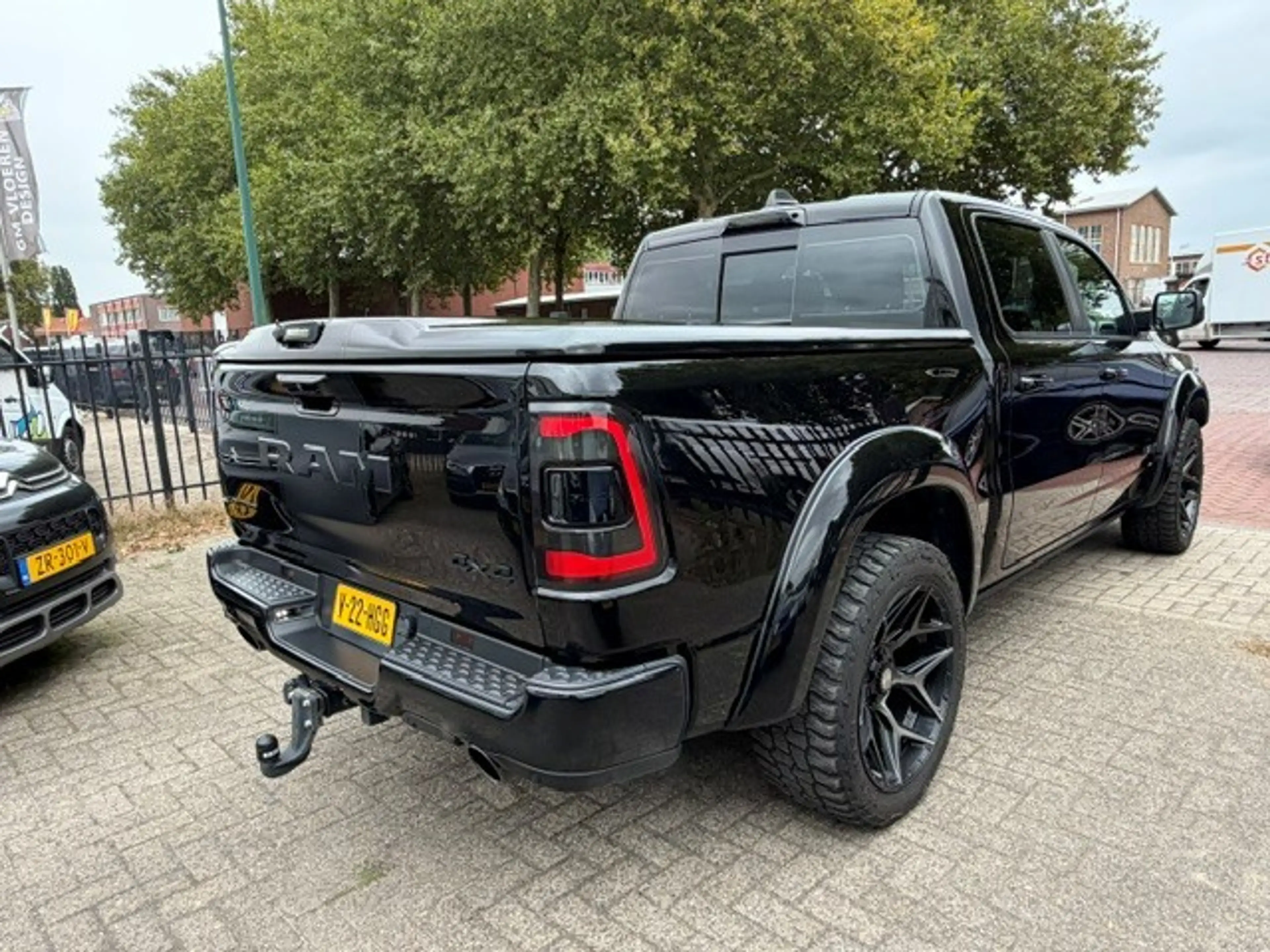 Dodge RAM 1500 5.7 V8 4x4 Crew Cab Limited RAMVOL!! — photo 11