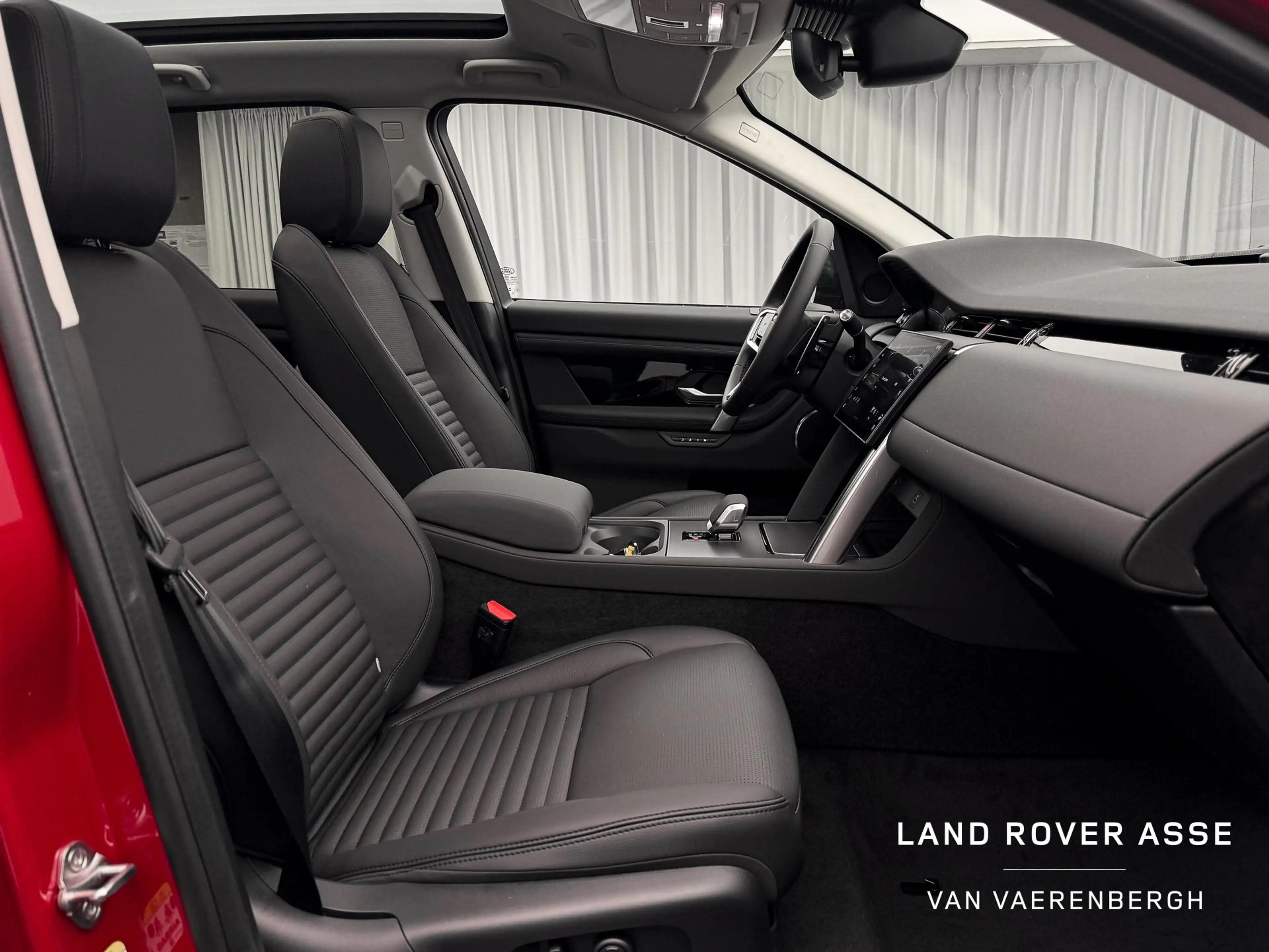 Land Rover Discovery Sport P270e S AWD — photo 3