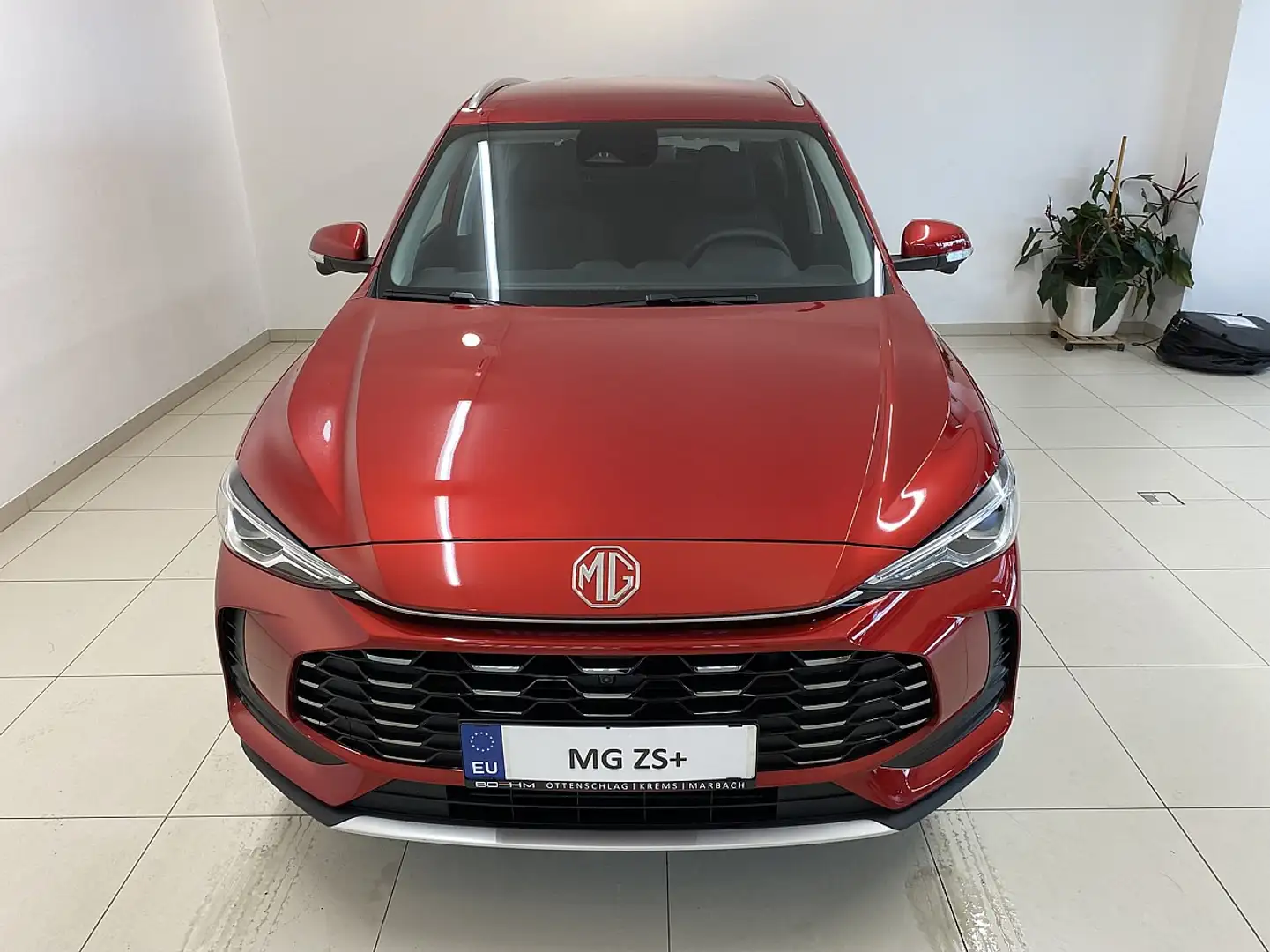 MG ZS PLUS Deluxe-Ausstattung 116PS Rot - 2