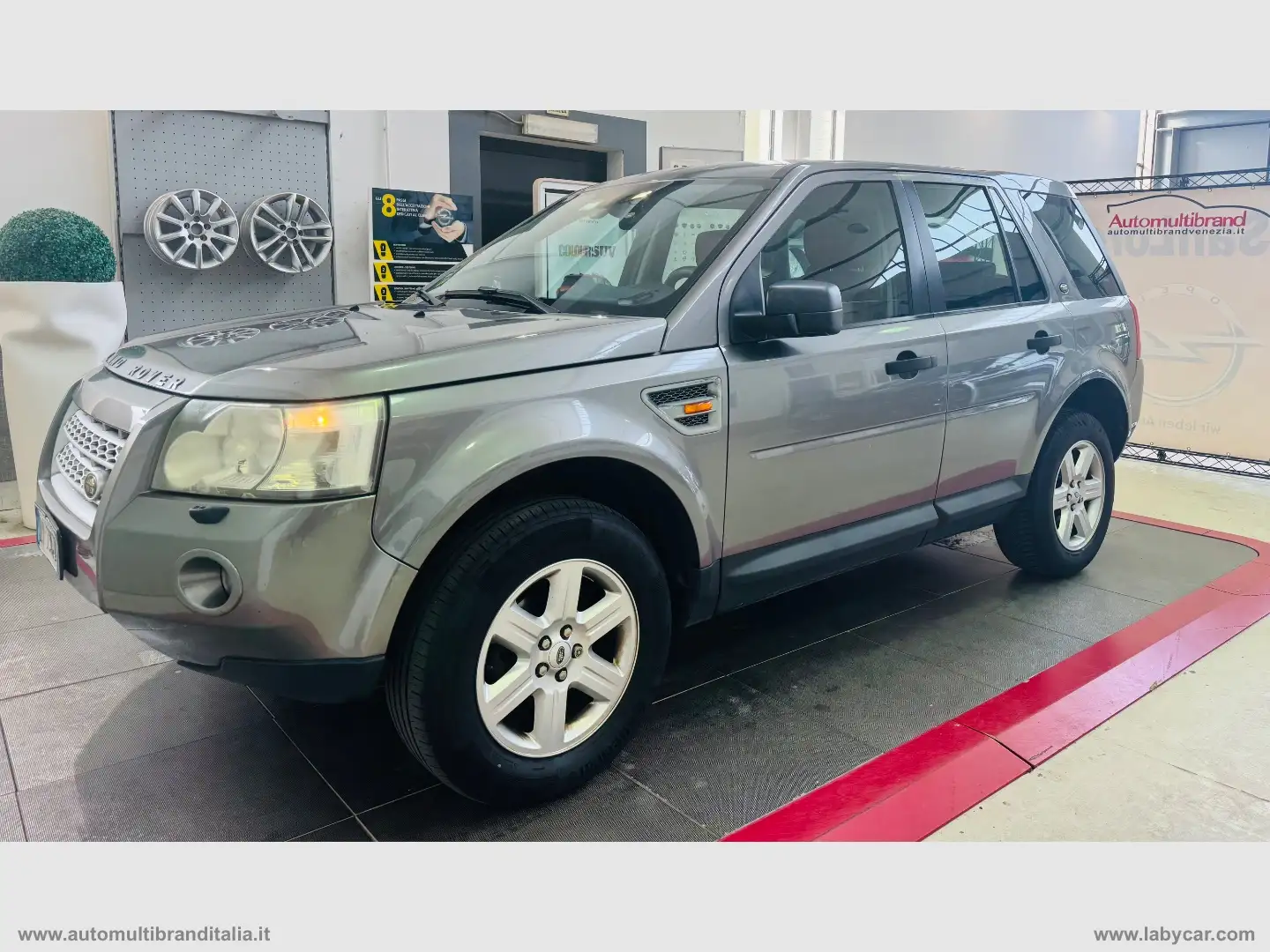 Land Rover Freelander 2.2 TD4 S.W. HSE Grigio - 1