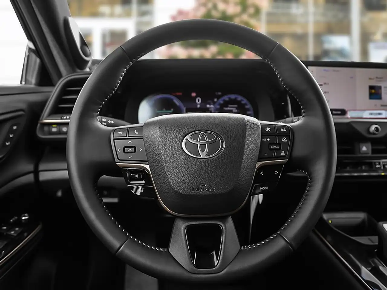 Toyota Crown снимка Toyota Crown