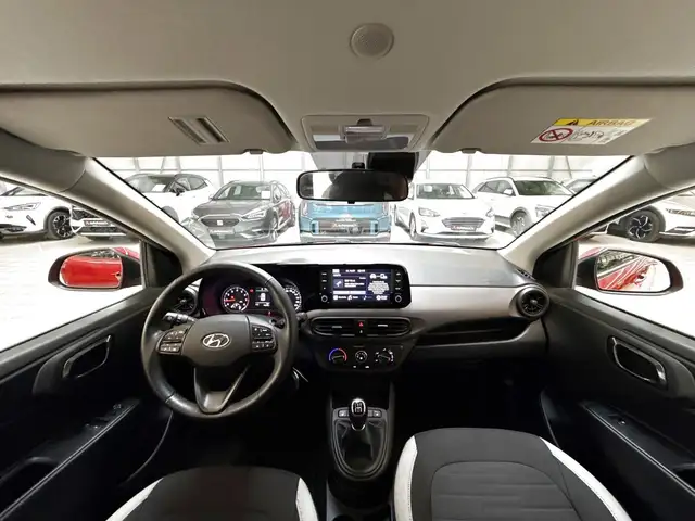 Hyundai I10 view 9