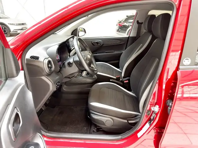 Hyundai I10 view 8