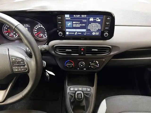 Hyundai I10 view 11