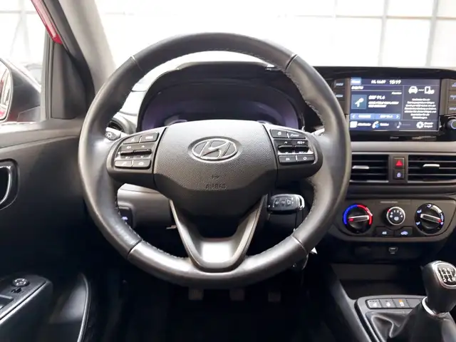 Hyundai I10 view 10