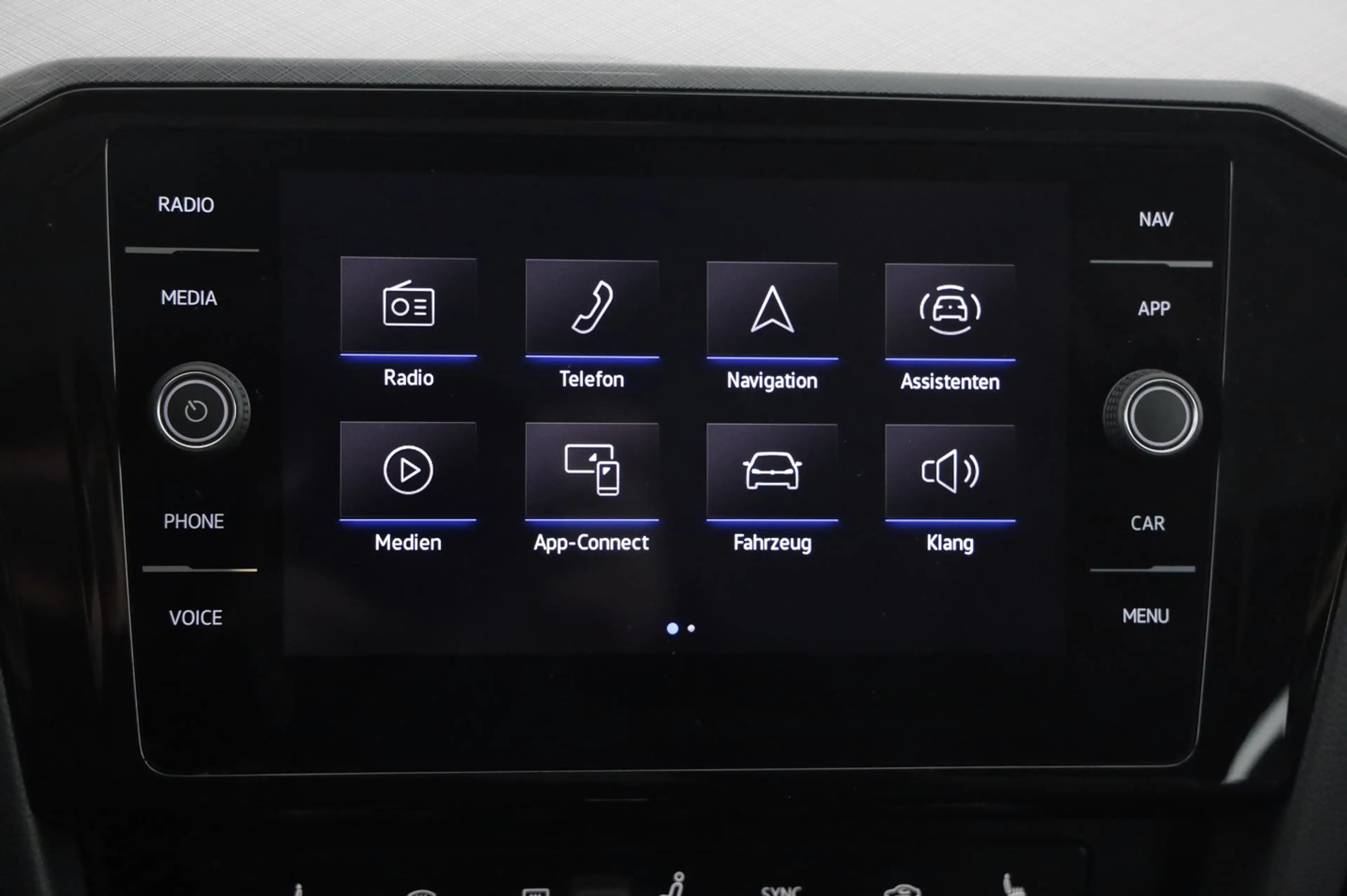 Volkswagen Passat Variant Business — photo 15