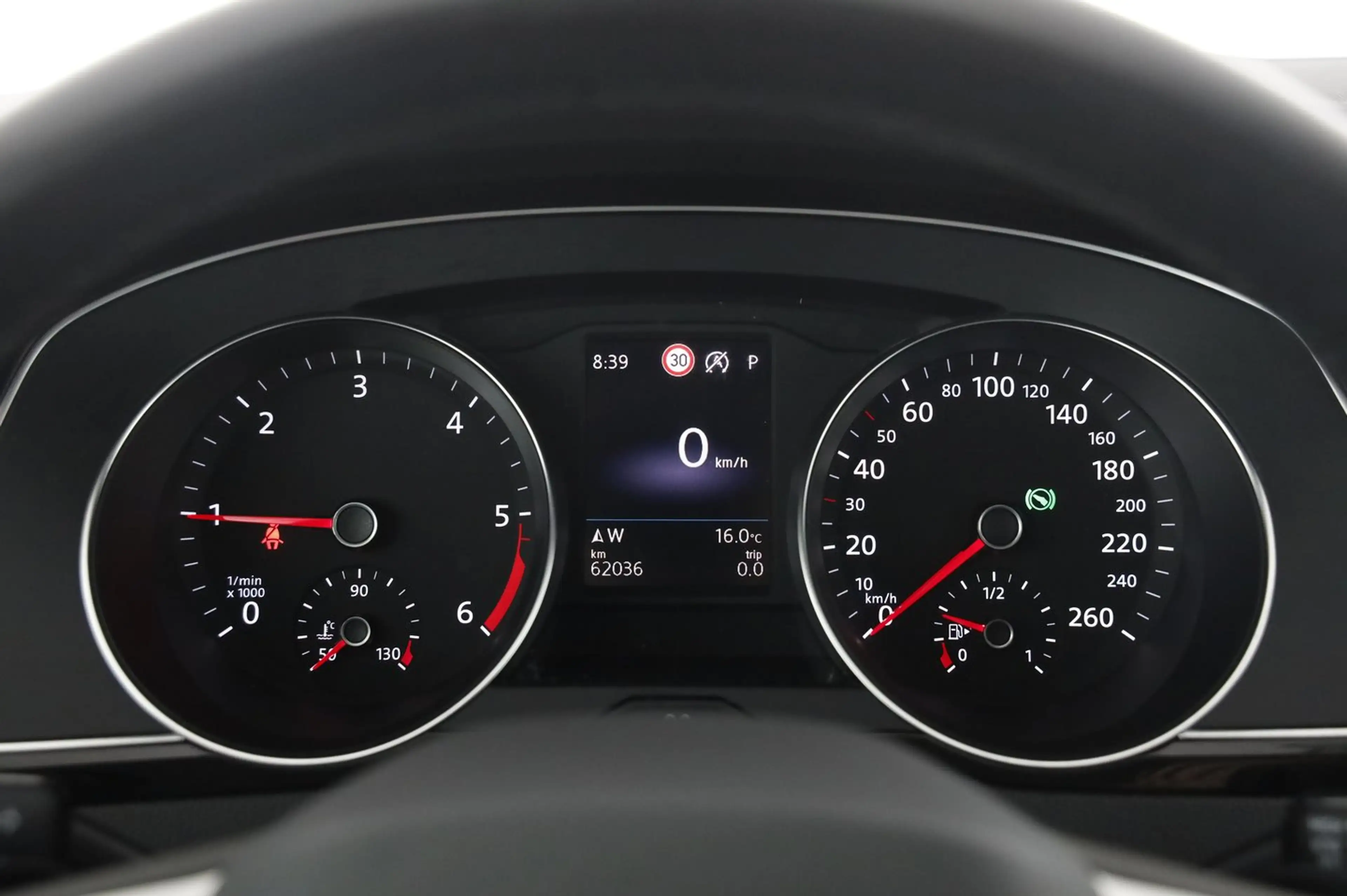 Volkswagen Passat Variant Business — photo 13