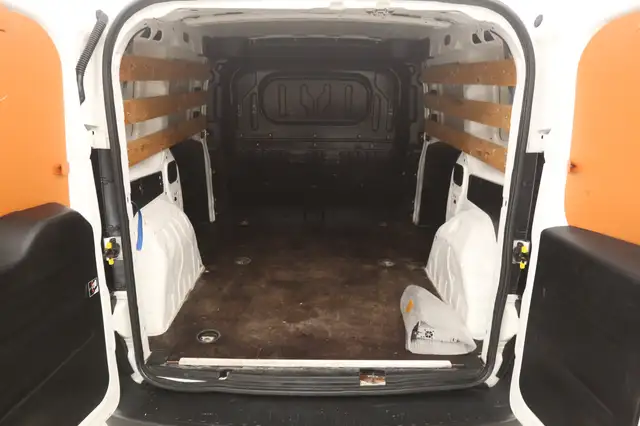 Fiat Doblo view 3