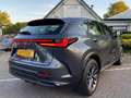 Lexus NX 350h LUXURY LINE/FABRIEKSGARANTIE/NIEUWSTAAT Gris - thumbnail 3