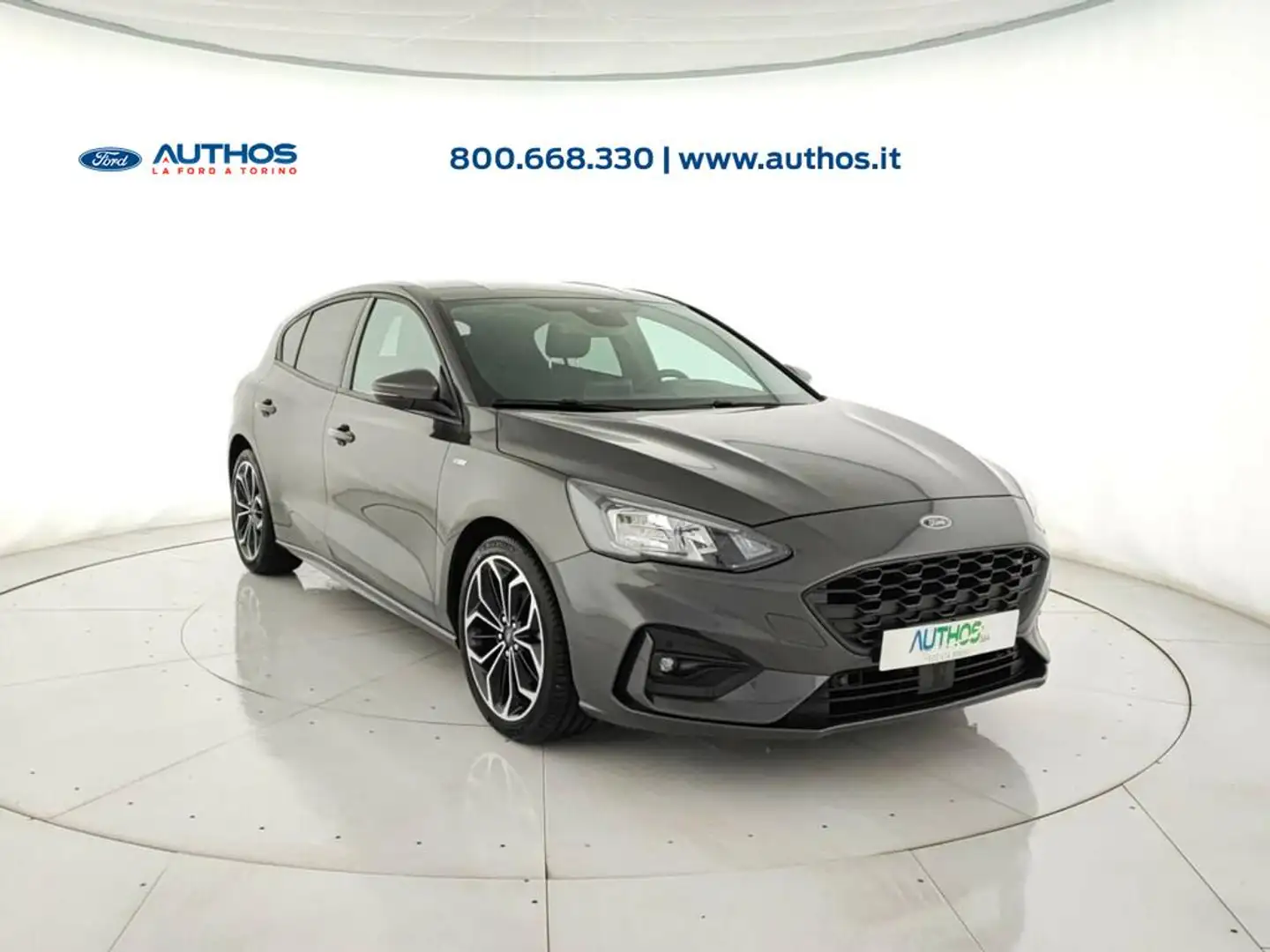 Ford Focus 1.5 ecoblue ST-Line 120cv Grijs - 2