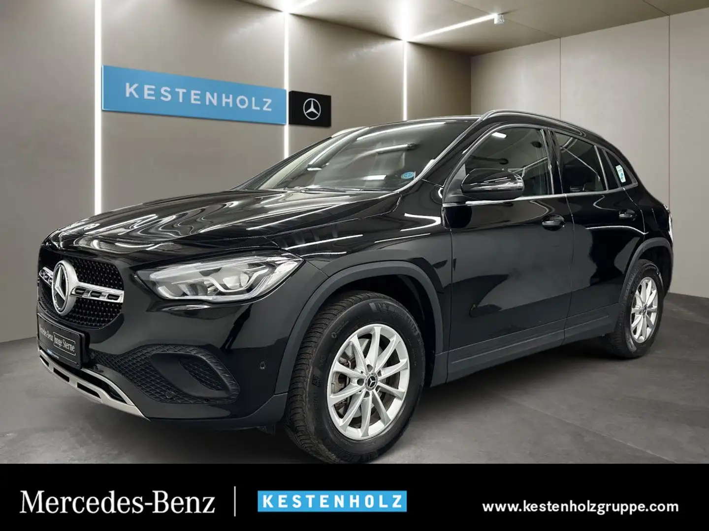 Mercedes-Benz GLA 250 e Style LED AHK Spurhalt-Ass PTS Sitzh Schwarz - 1