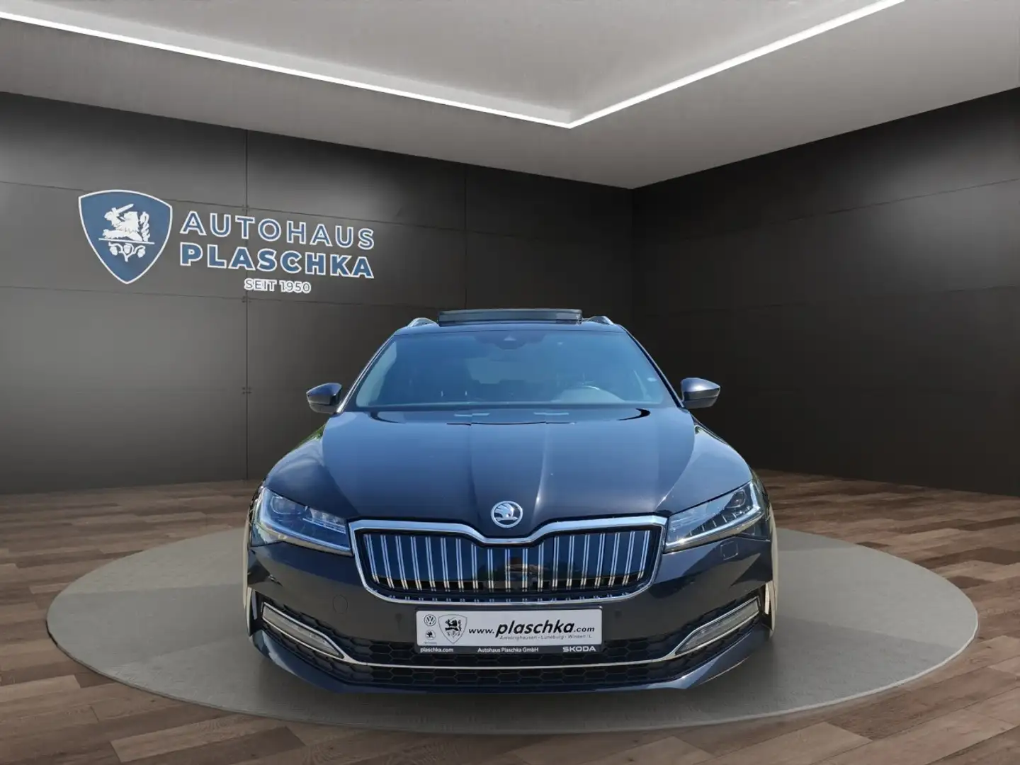 Skoda Superb C. 1.4 TSI DSG L&K iV AHK+PANORAMA+NAVI Klima Schwarz - 2