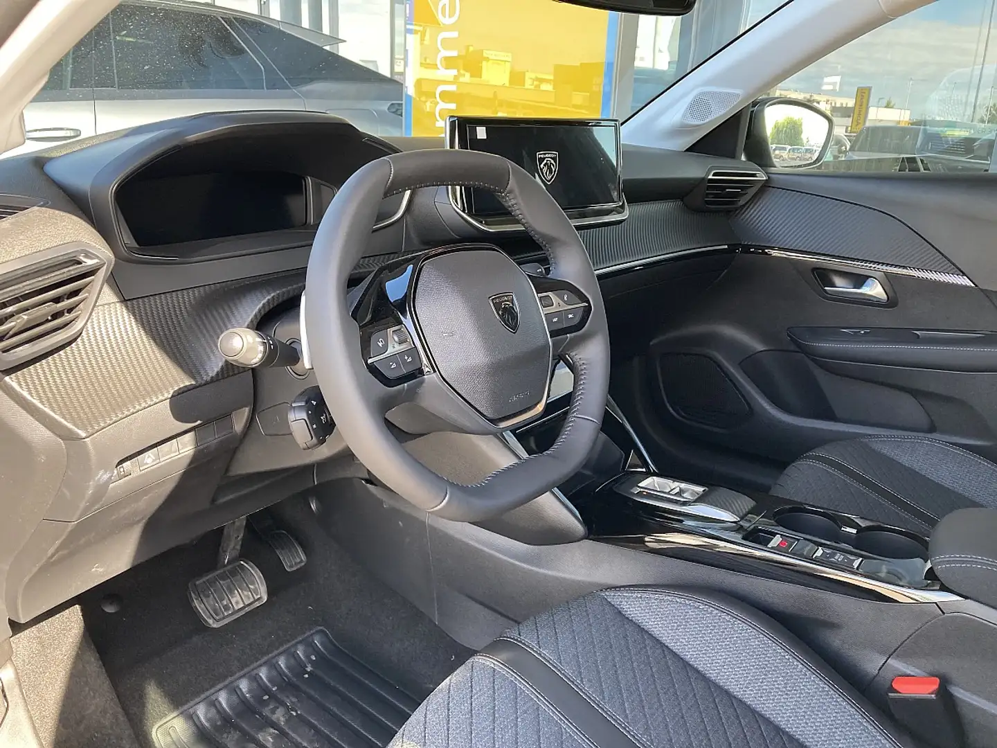 Peugeot 208 Hybrid 110 e-DCS6 Allure!TOP ANGEBOT! Grau - 2