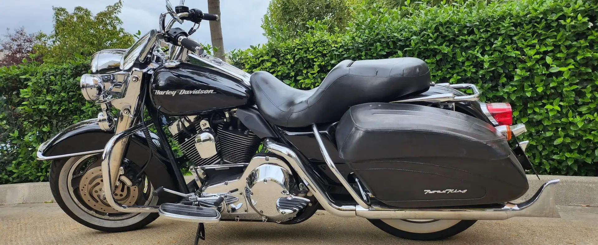 Harley-Davidson Road King custom Siyah - 1