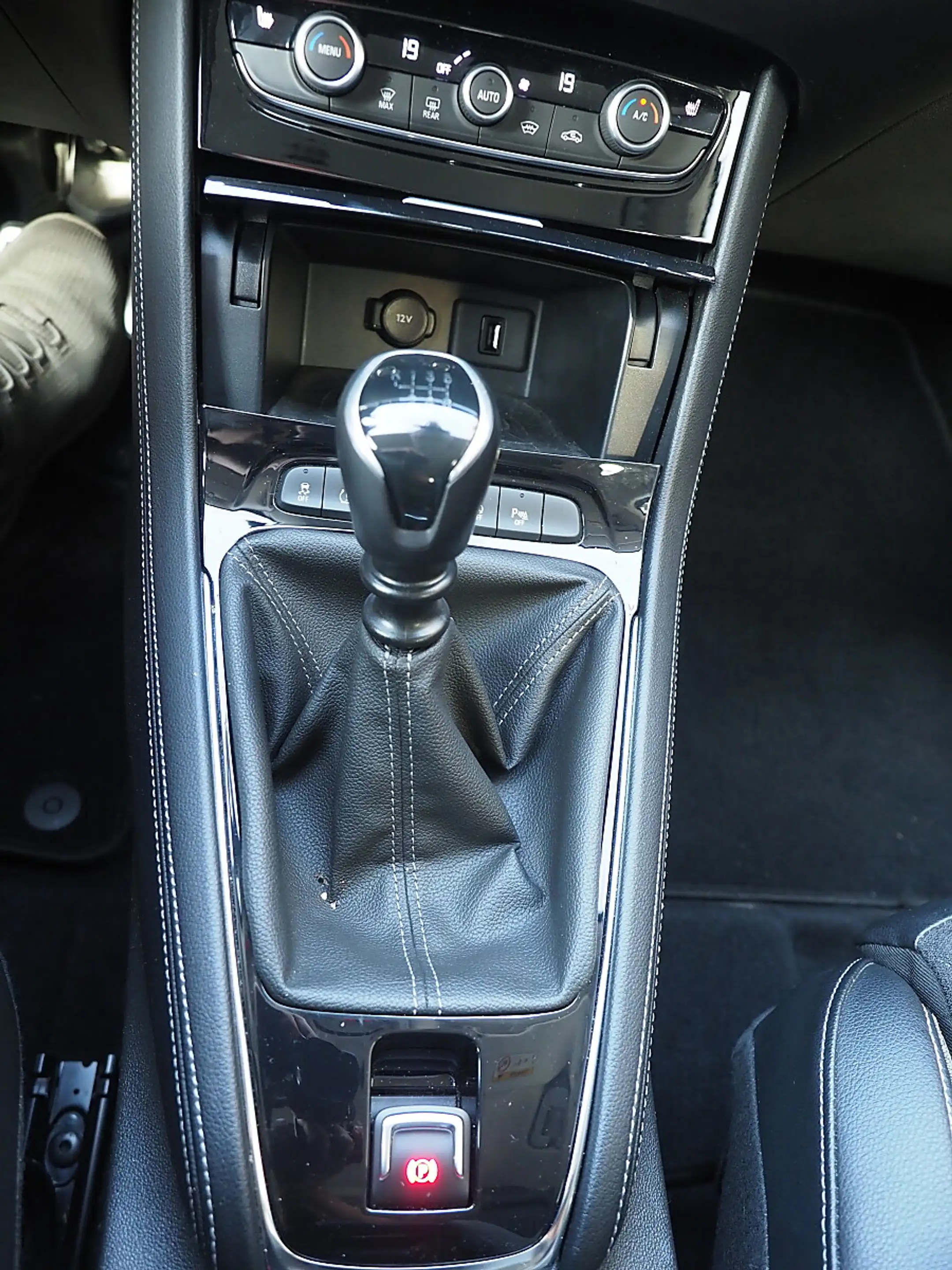 Opel Grandland X Innovation — photo 7