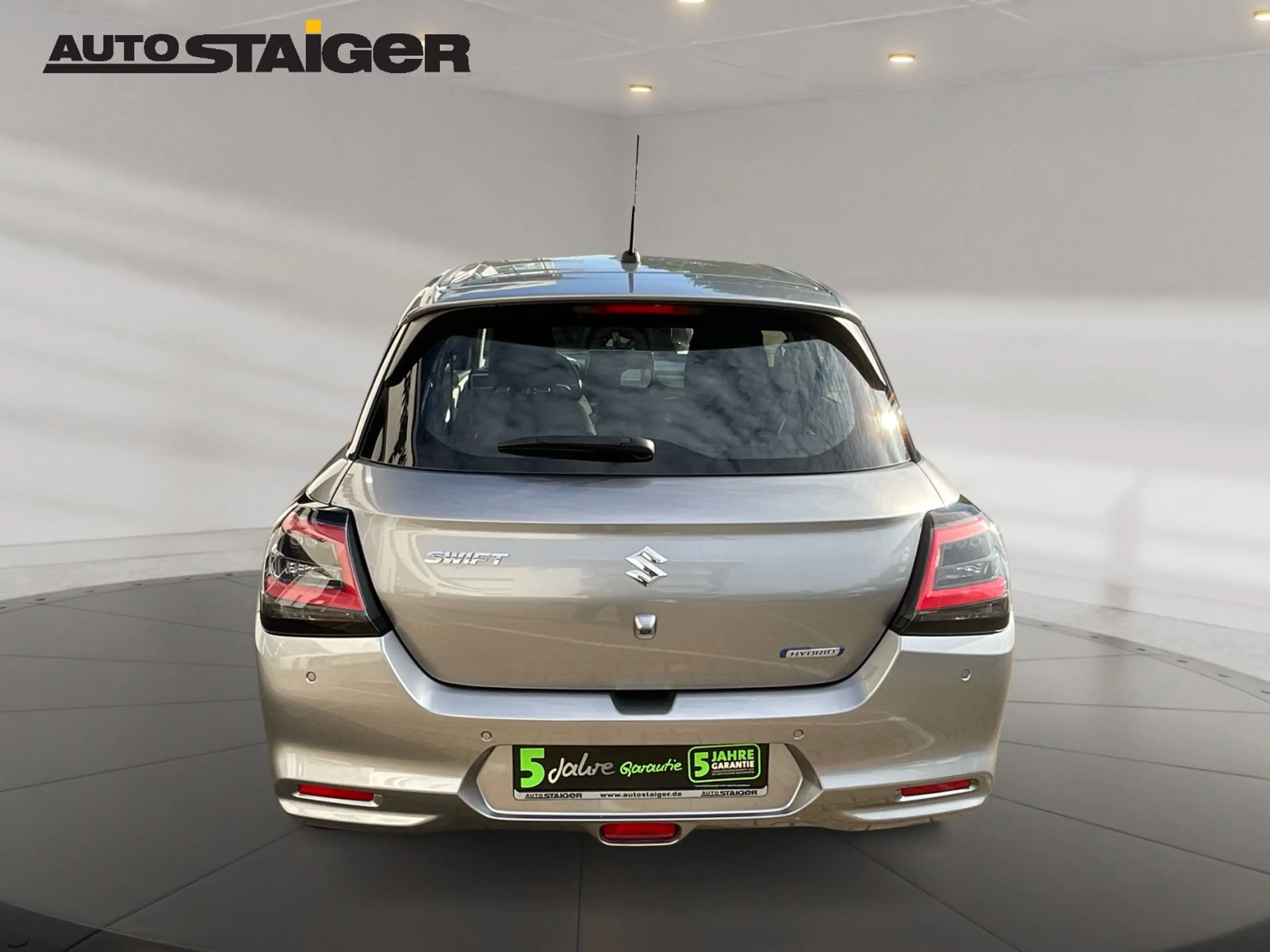 Suzuki Swift 1.2 Dualjet 61 kW Club ACC+LED+Navi+Kam. — photo 8
