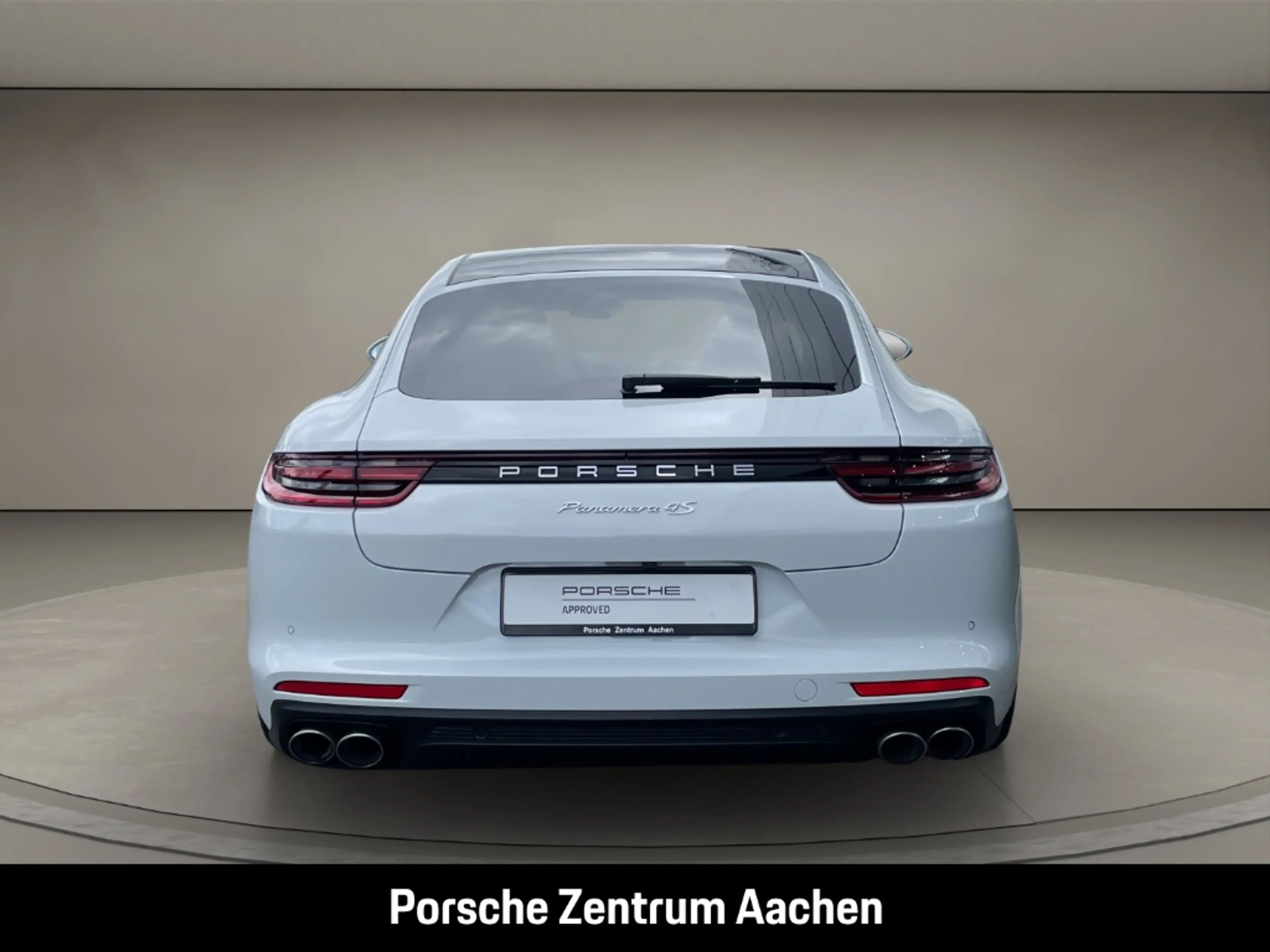 Porsche Panamera 4S — photo 5