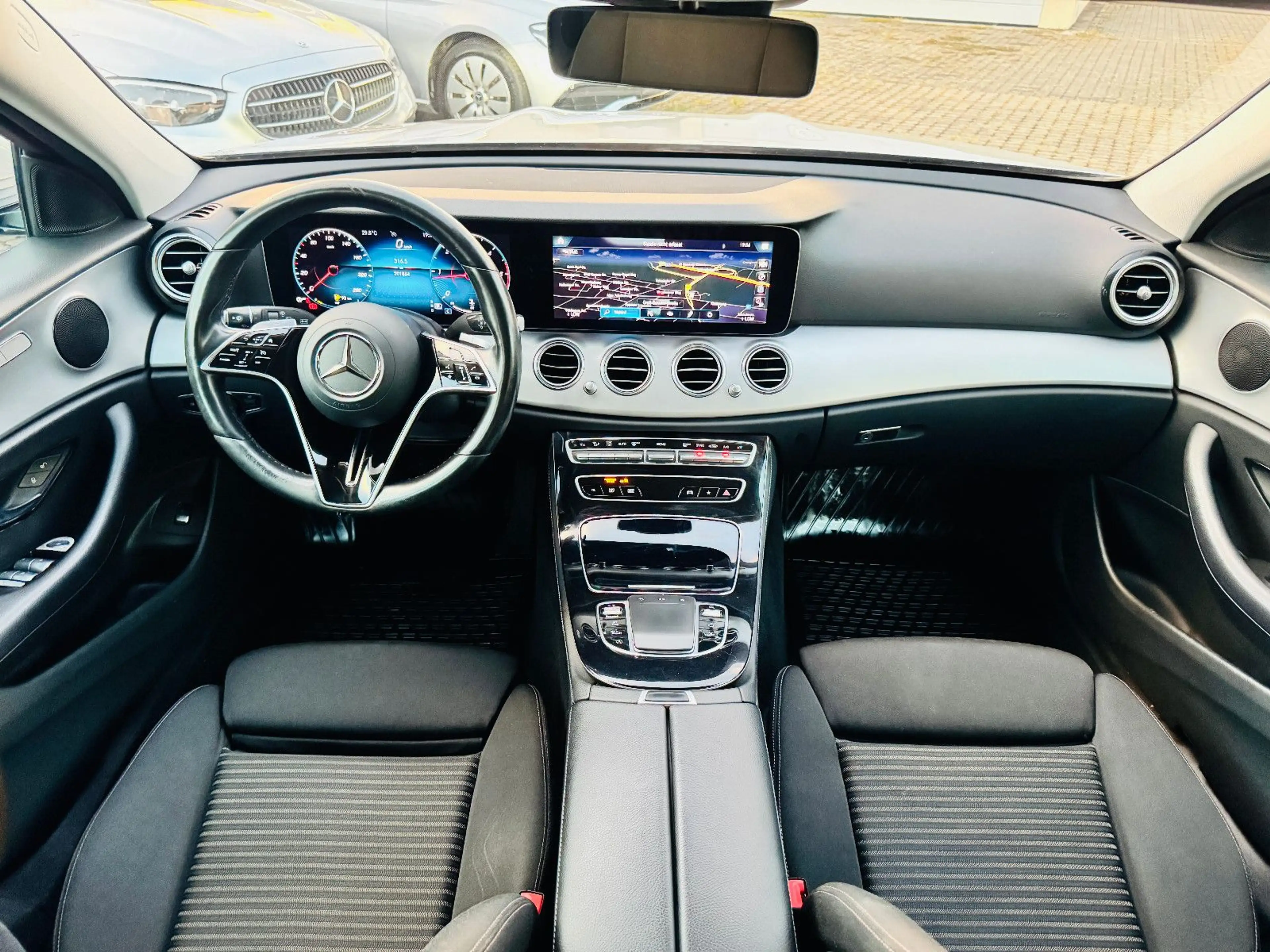 Mercedes-Benz E 220 E -Klasse Avantgard E 220 d, Kamera, TOP-Zustand — photo 4