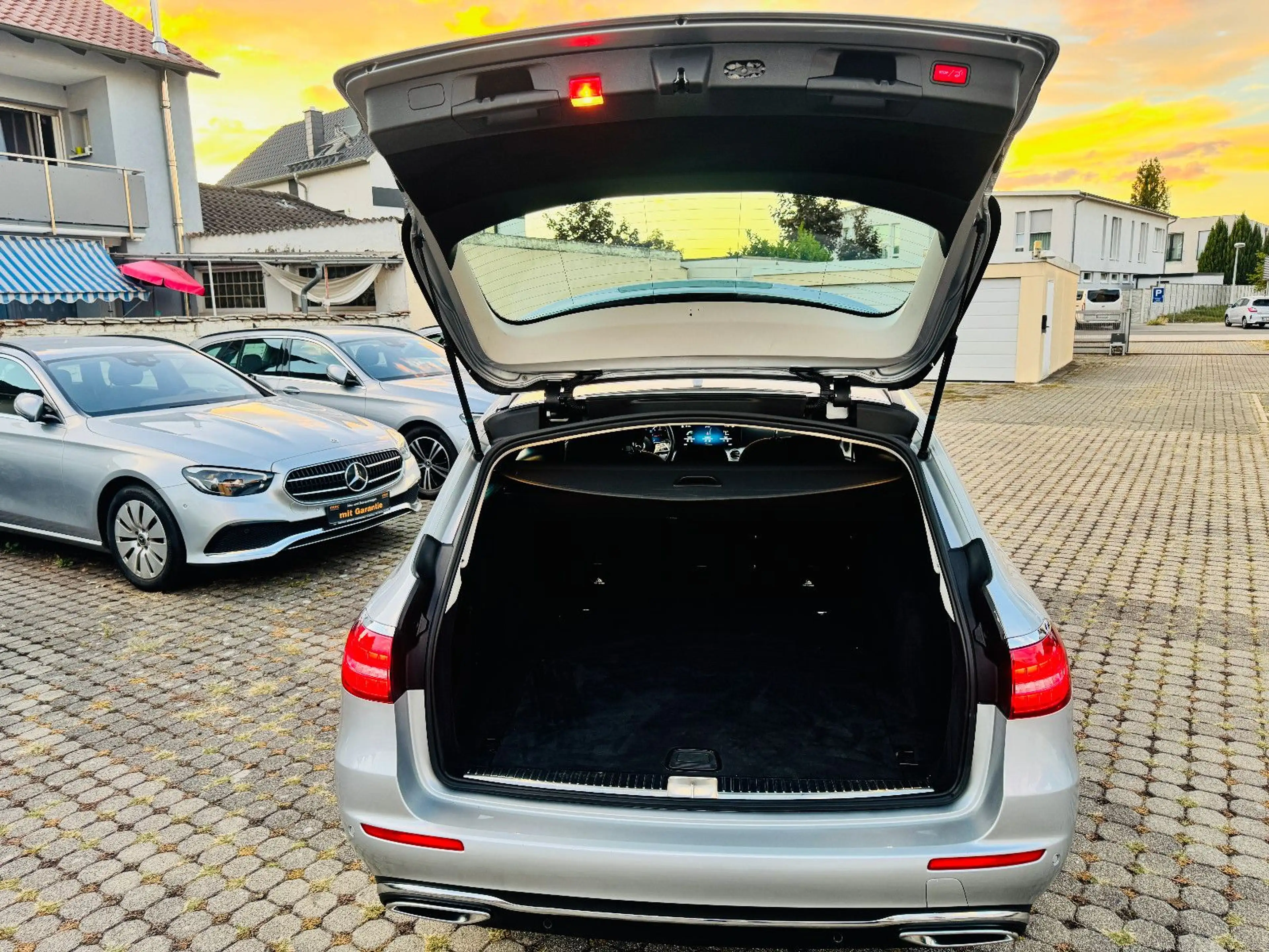 Mercedes-Benz E 220 E -Klasse Avantgard E 220 d, Kamera, TOP-Zustand — photo 11
