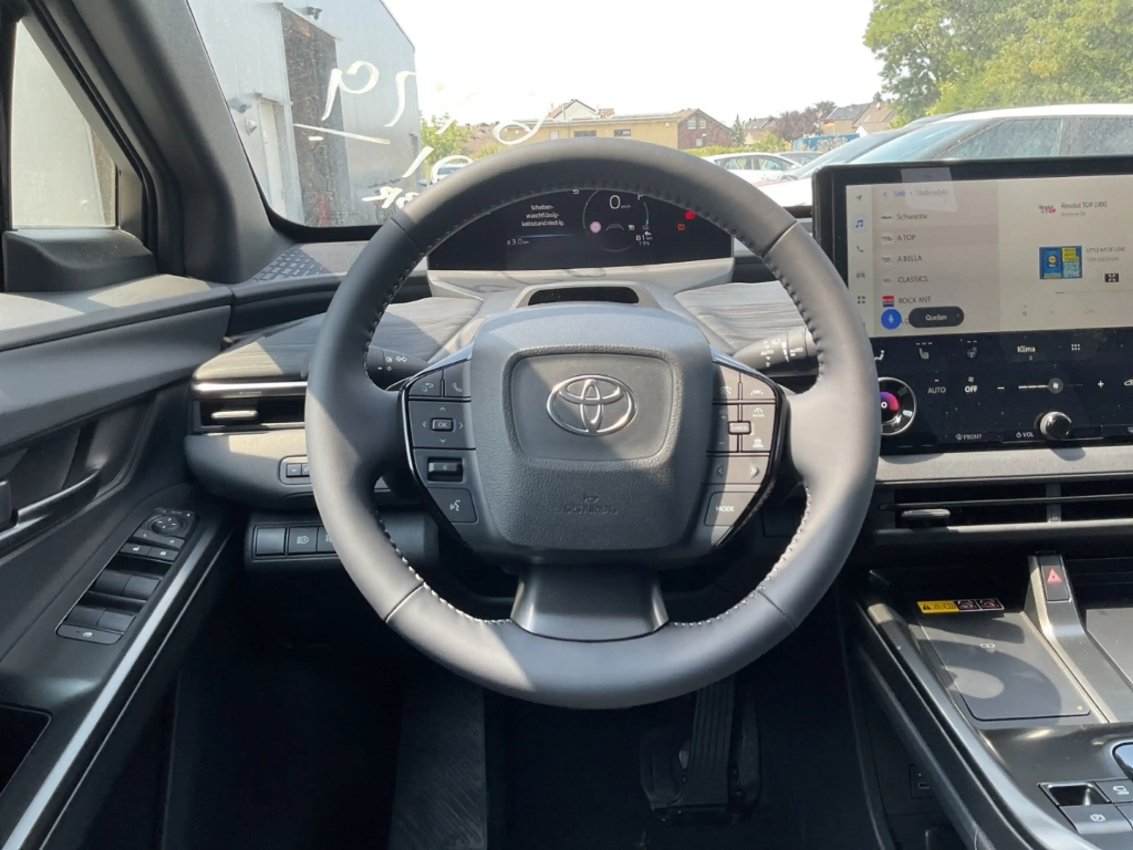 Toyota C-HR+ 252 kW AWD Lounge Navi 360 Kamera LED ACC El. Heck — photo 13