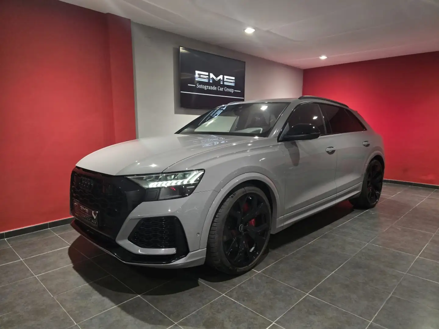 Audi RS Q8 TFSI quattro tiptronic Grijs - 1