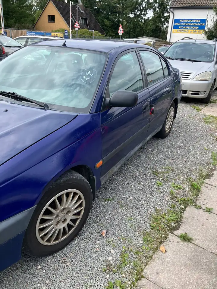 Toyota Avensis 2.0 TD, foto 2