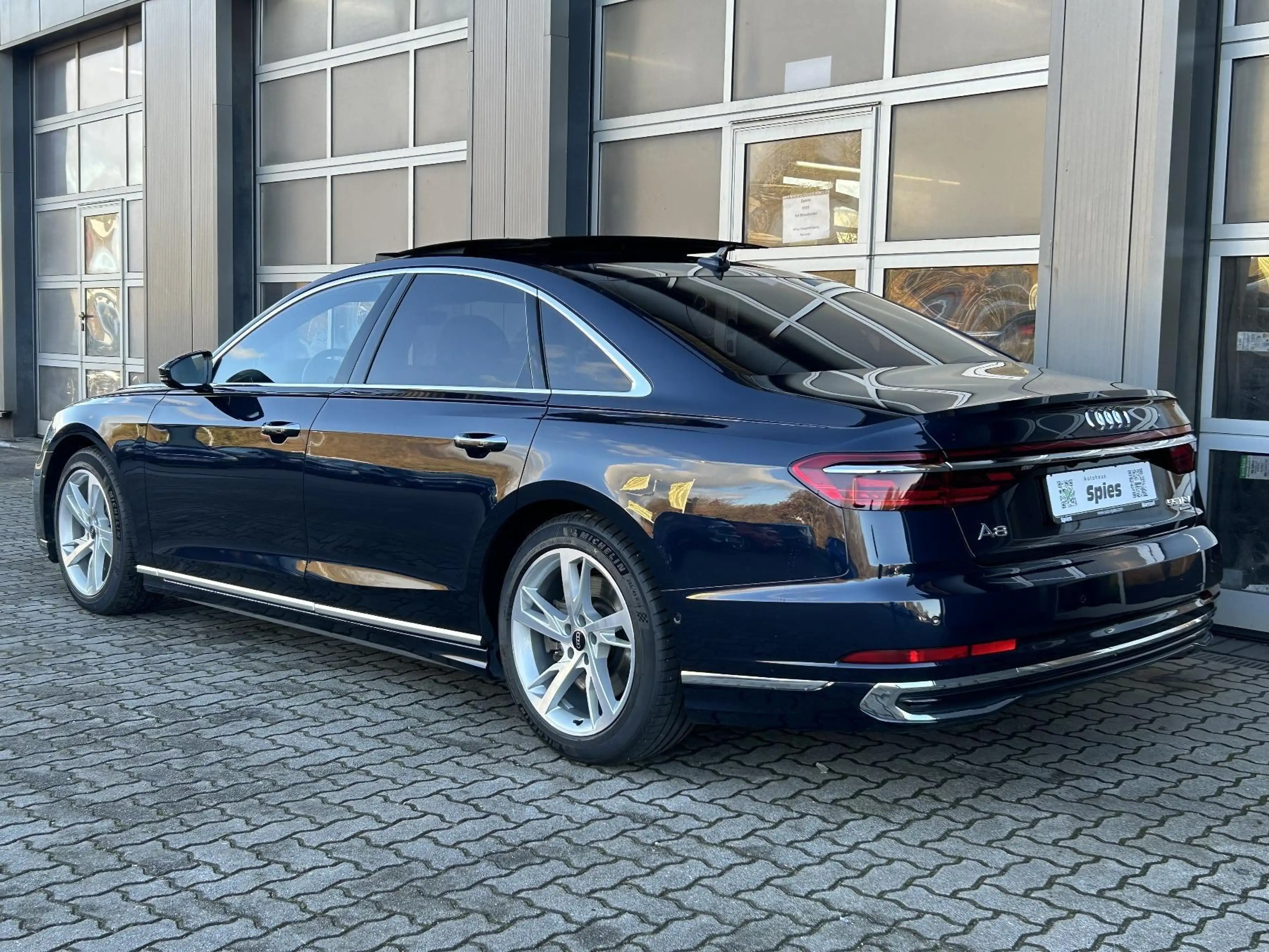 Audi A8 55 TFSI / Matrix / Schiebedach / B&O / HeadUp — photo 4