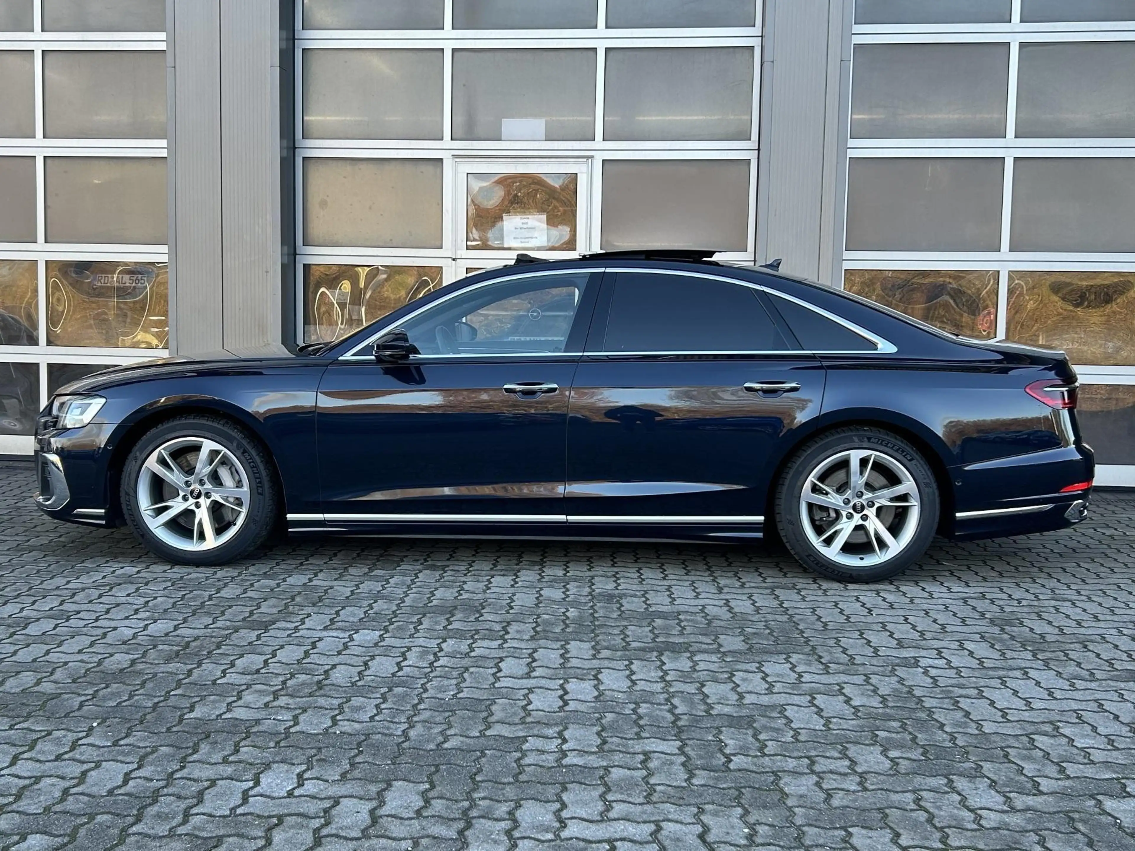 Audi A8 55 TFSI / Matrix / Schiebedach / B&O / HeadUp — photo 3