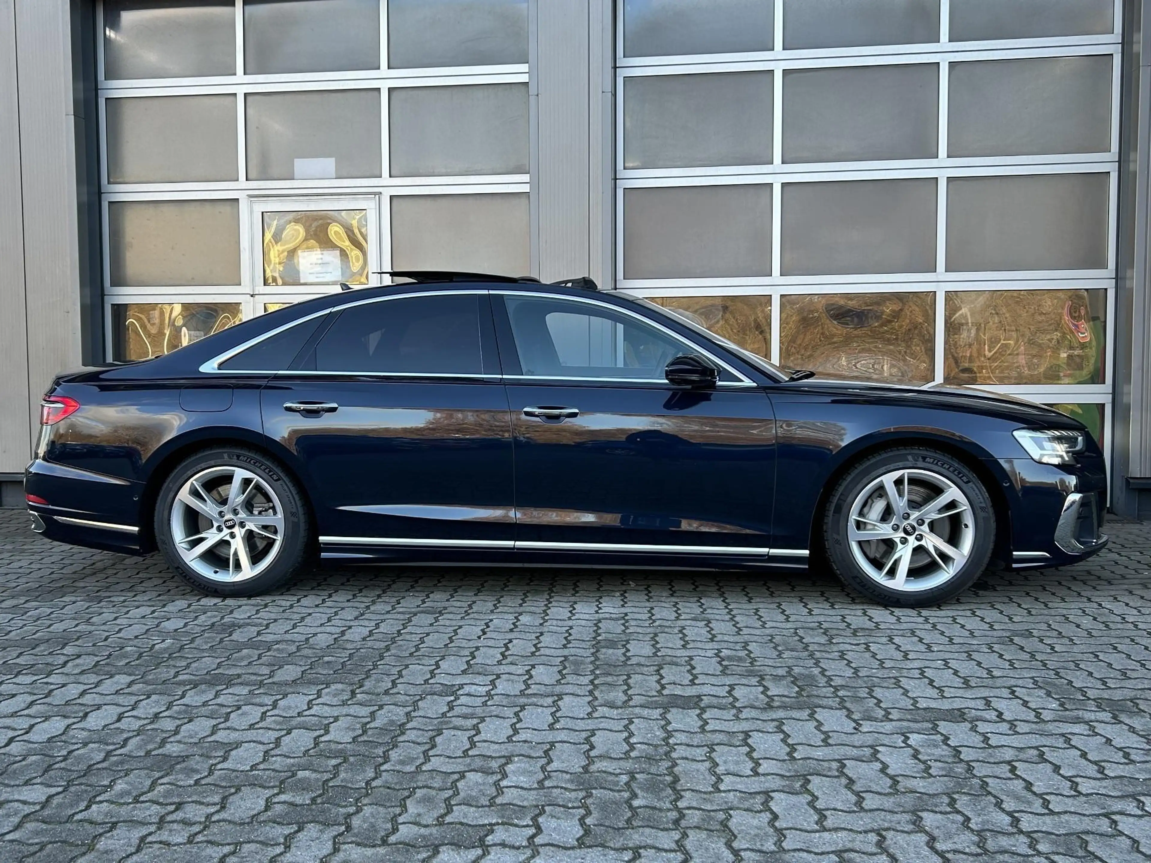 Audi A8 55 TFSI / Matrix / Schiebedach / B&O / HeadUp — photo 6
