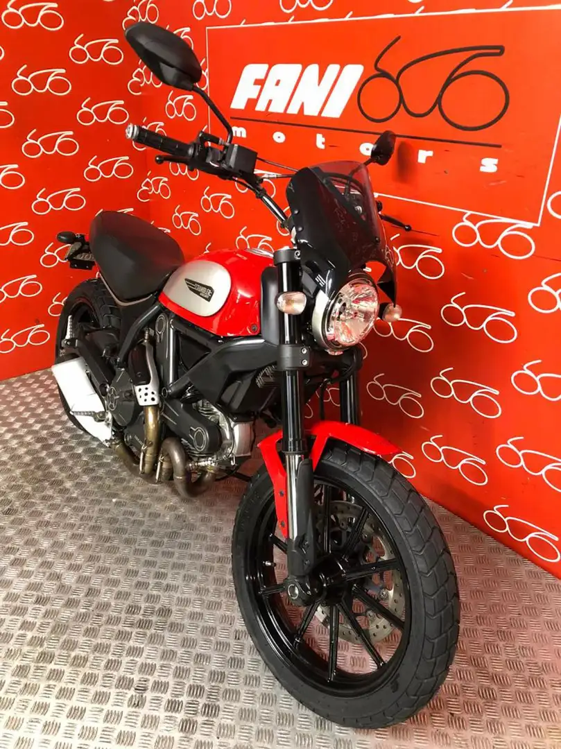 Ducati Scrambler 800 Icon Rosso - 2