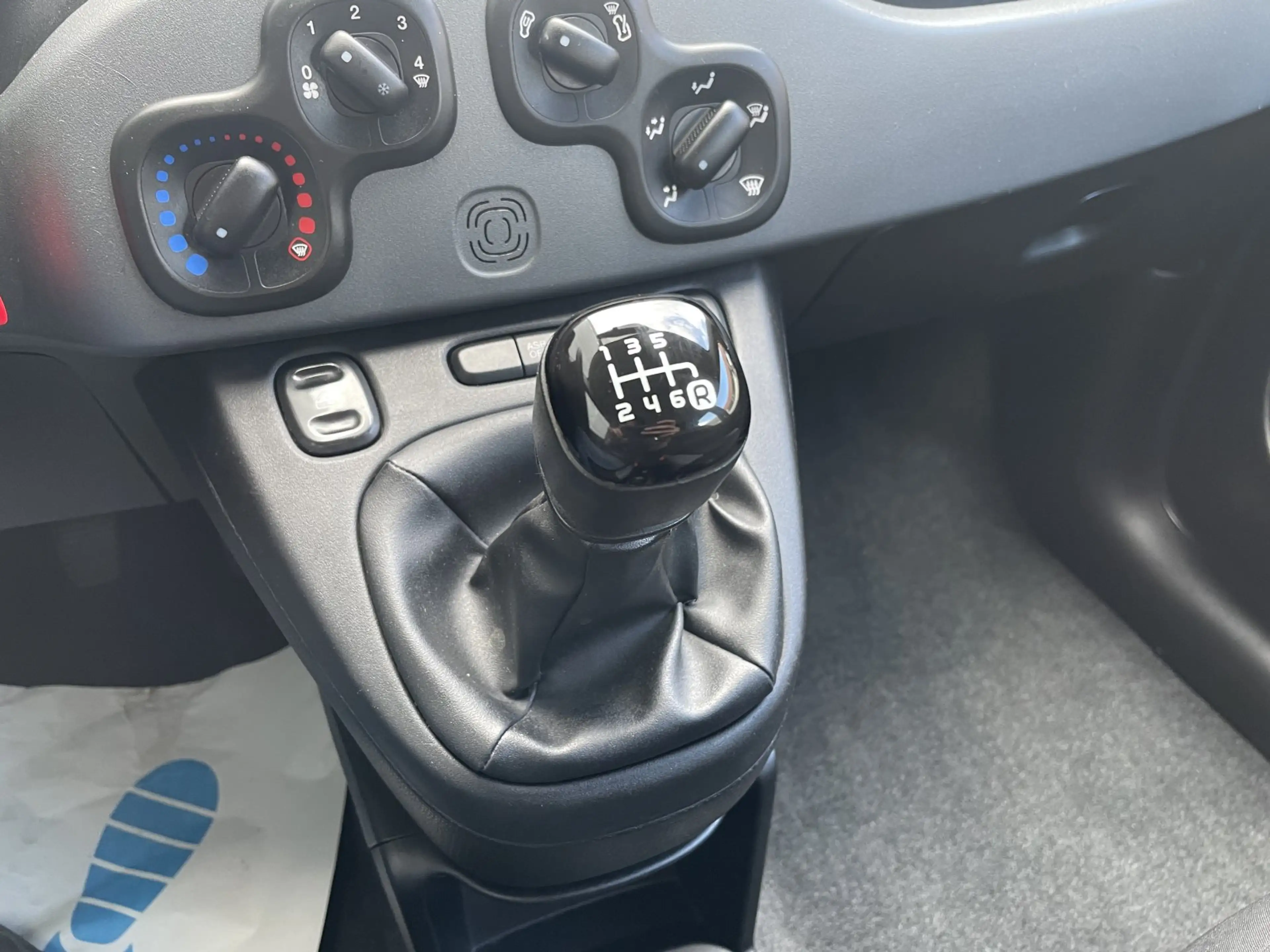 Fiat Panda 1.0 Mild Hybrid City Life Klima DAB HU 09/27 — photo 15