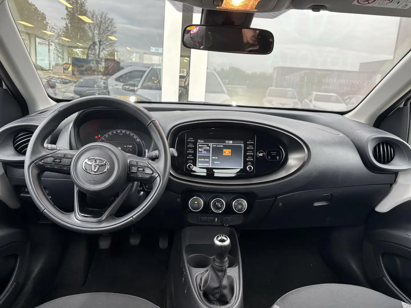 Toyota Aygo X 1.0 VVT-i MT Play | Apple Carplay/Android auto | C Blanc - 2