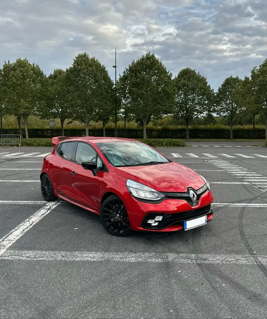 Renault Clio 1.6 Turbo 220 EDC RS Trophy Rouge - 1