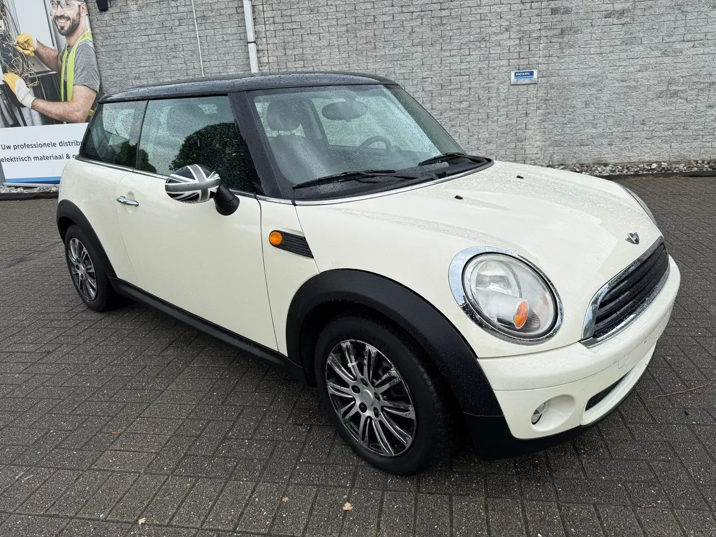 MINI One Mini 1.4i OneGARANTIE 1 AN/JAAR Weiß - 2