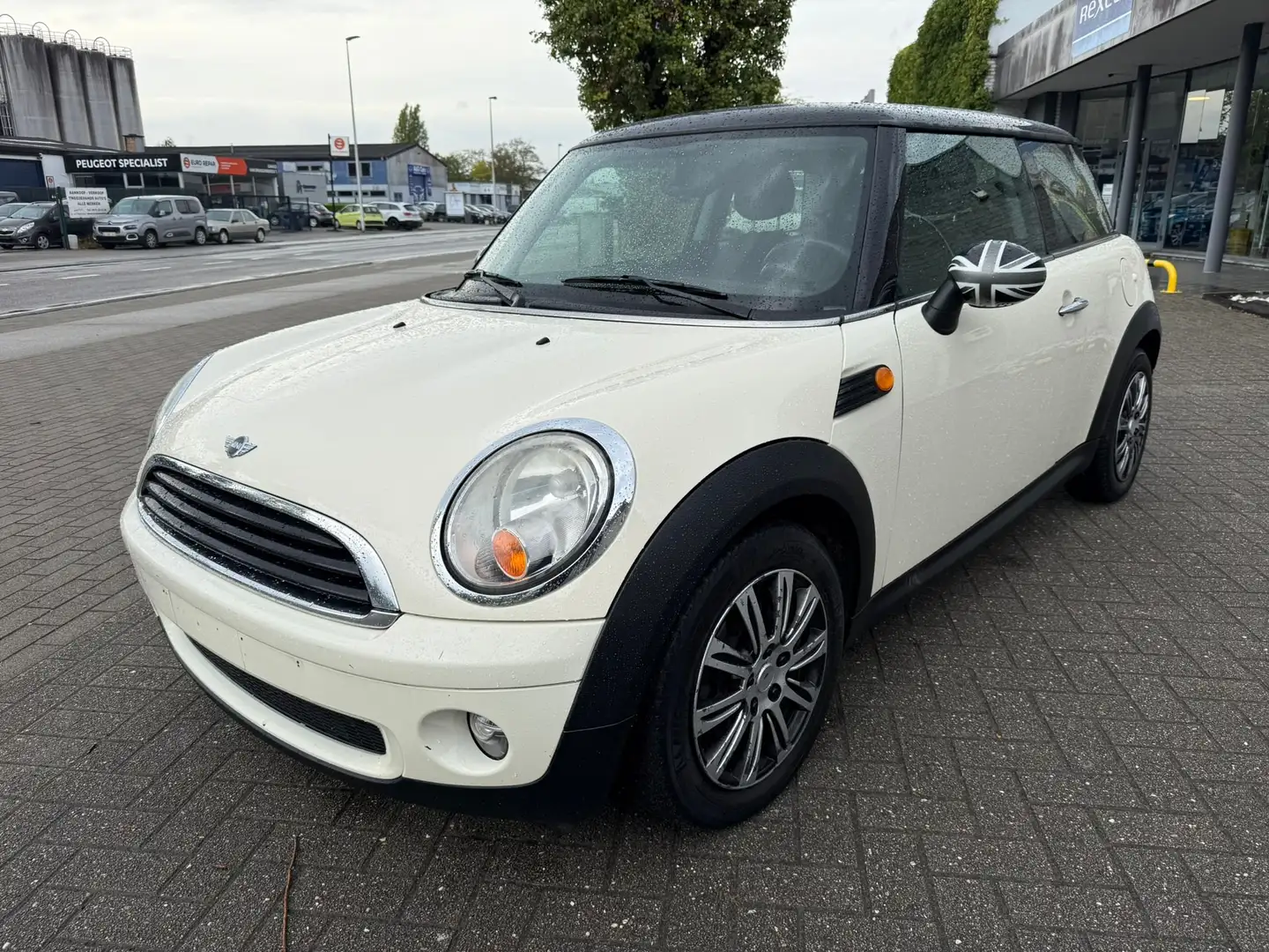 MINI One Mini 1.4i OneGARANTIE 1 AN/JAAR Weiß - 1